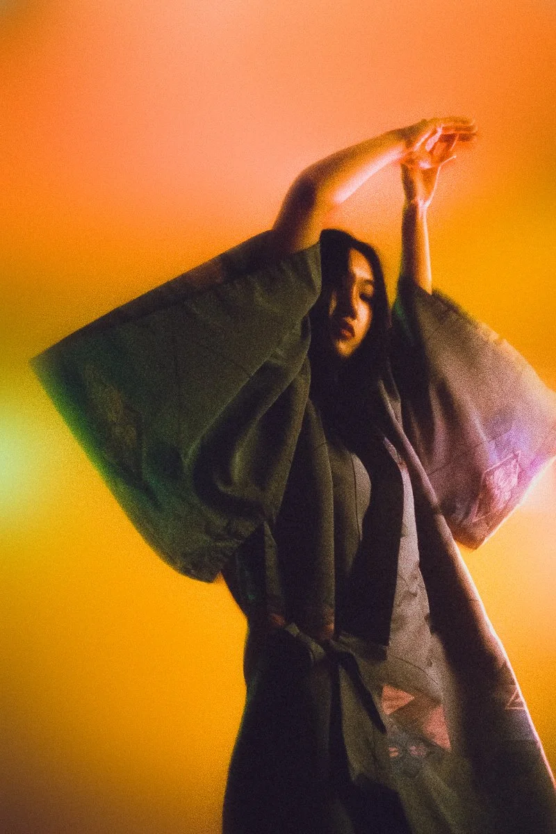 Artistic_portrait_MotionBlur_Studio_Seoul_NikonFE2_HarmanPhoenix_-11.jpg