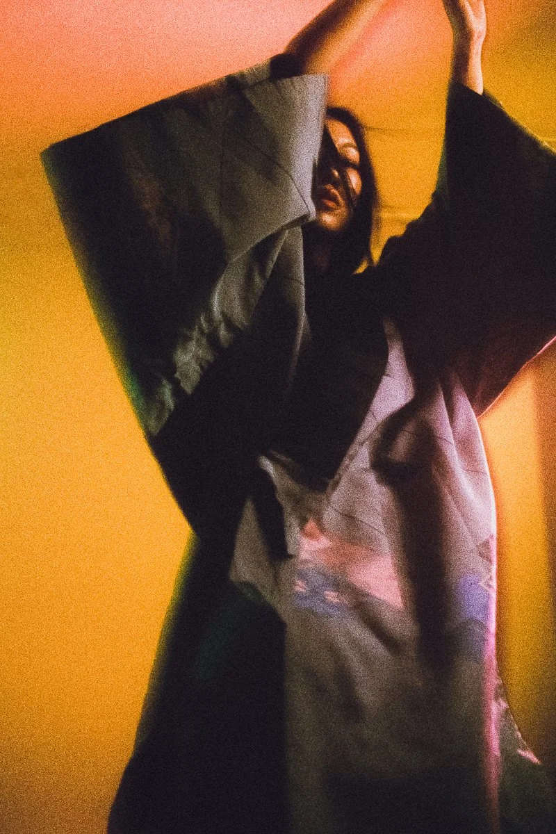 Artistic_portrait_MotionBlur_Studio_Seoul_NikonFE2_HarmanPhoenix_-12.jpg