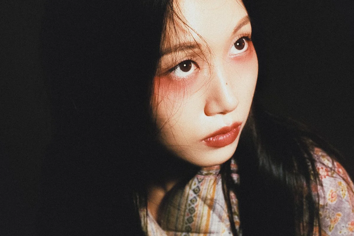 Artistic_portrait_MotionBlur_Studio_Seoul_NikonFE2_HarmanPhoenix_-15.jpg
