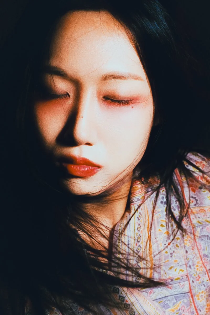 Artistic_portrait_MotionBlur_Studio_Seoul_NikonFE2_HarmanPhoenix_-17.jpg