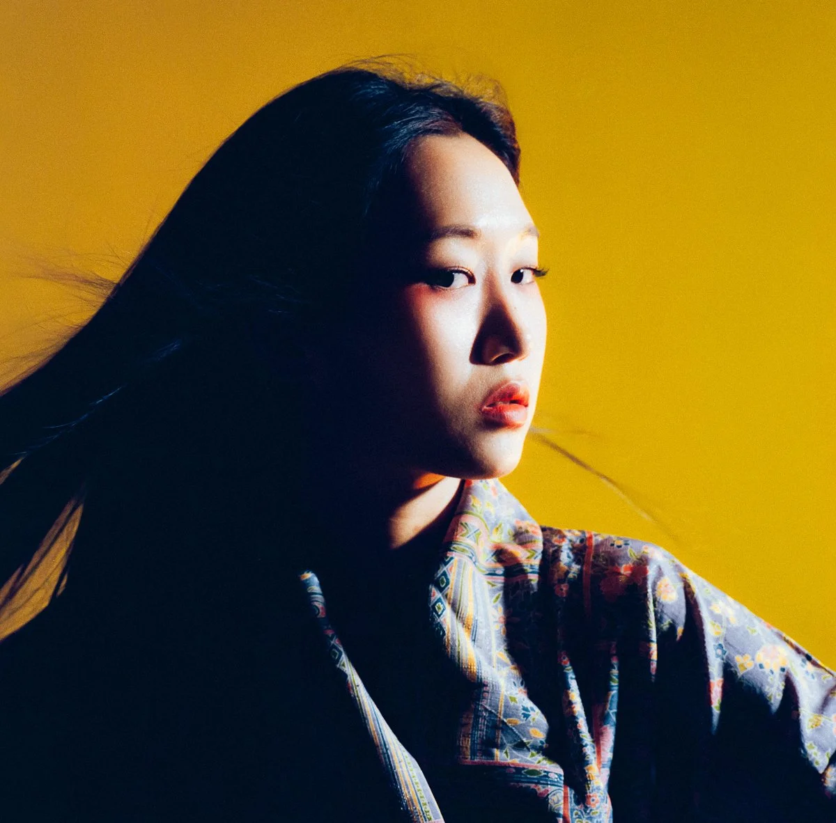 Artistic_portrait_MotionBlur_Studio_Seoul_Hasselblad_Cinestill50D_-6.jpg