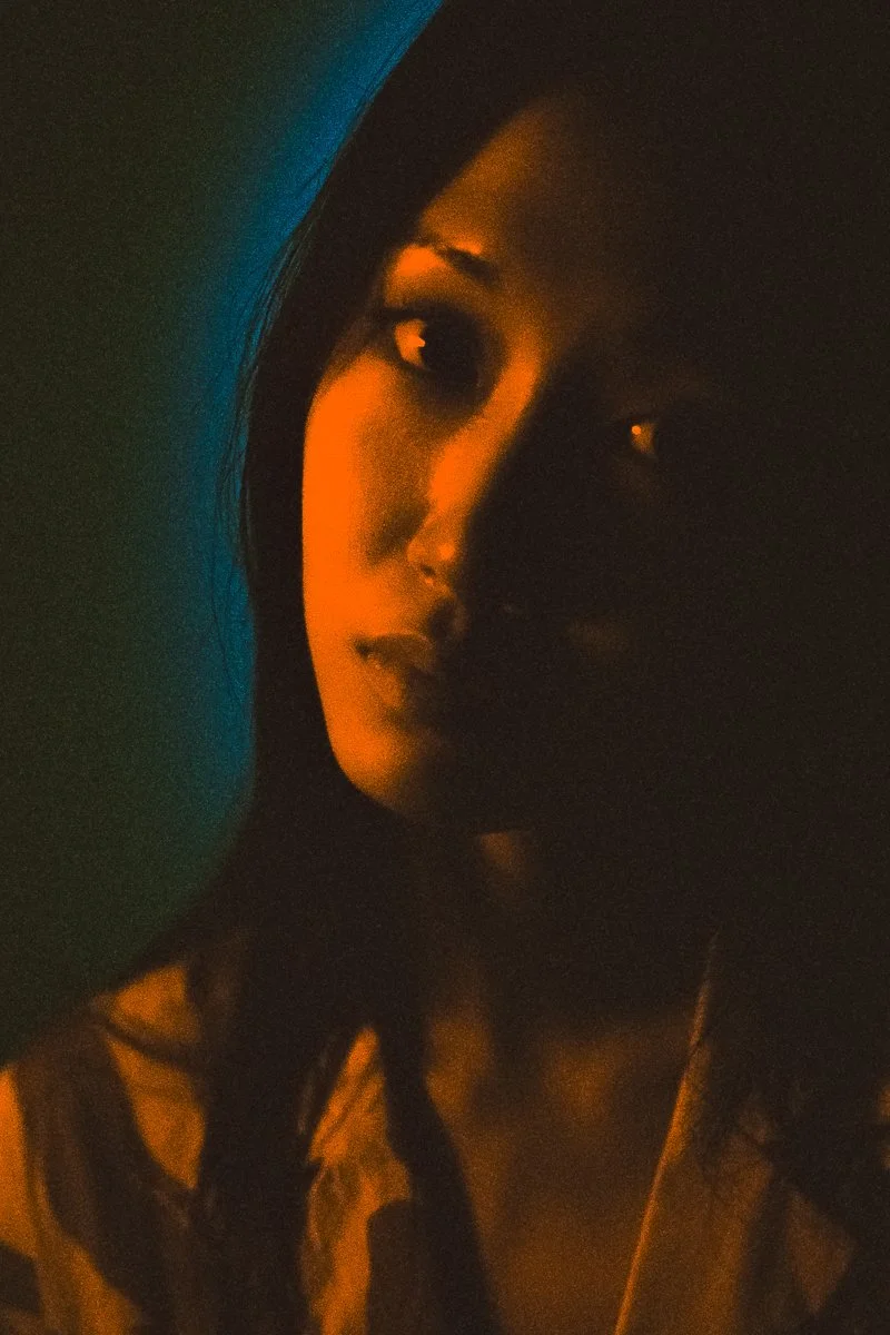 Artistic_portrait_MotionBlur_Studio_Seoul_NikonFE2_HarmanPhoenix_-30.jpg