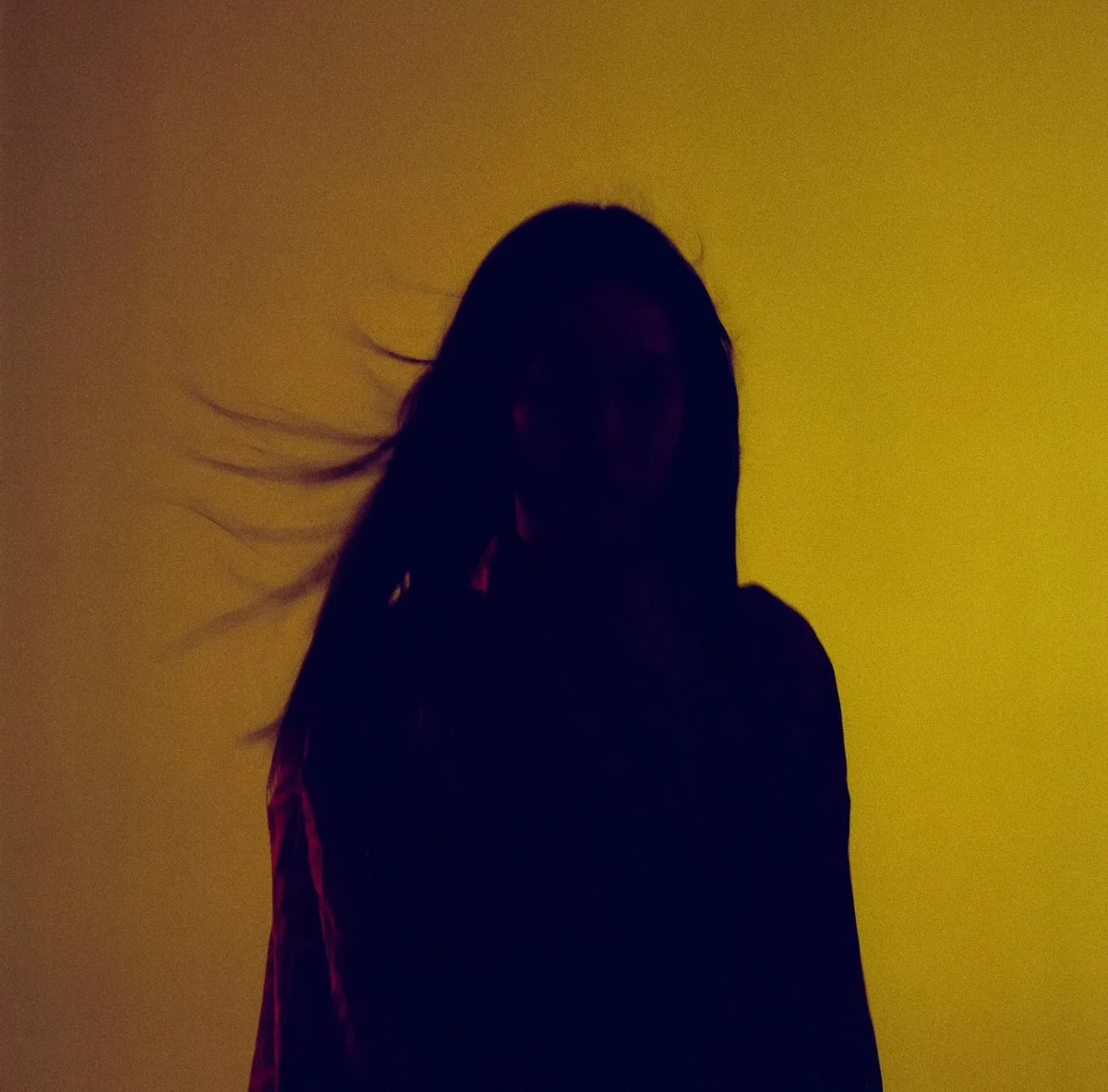 Artistic_portrait_MotionBlur_Studio_Seoul_Hasselblad_Cinestill50D_-12.jpg