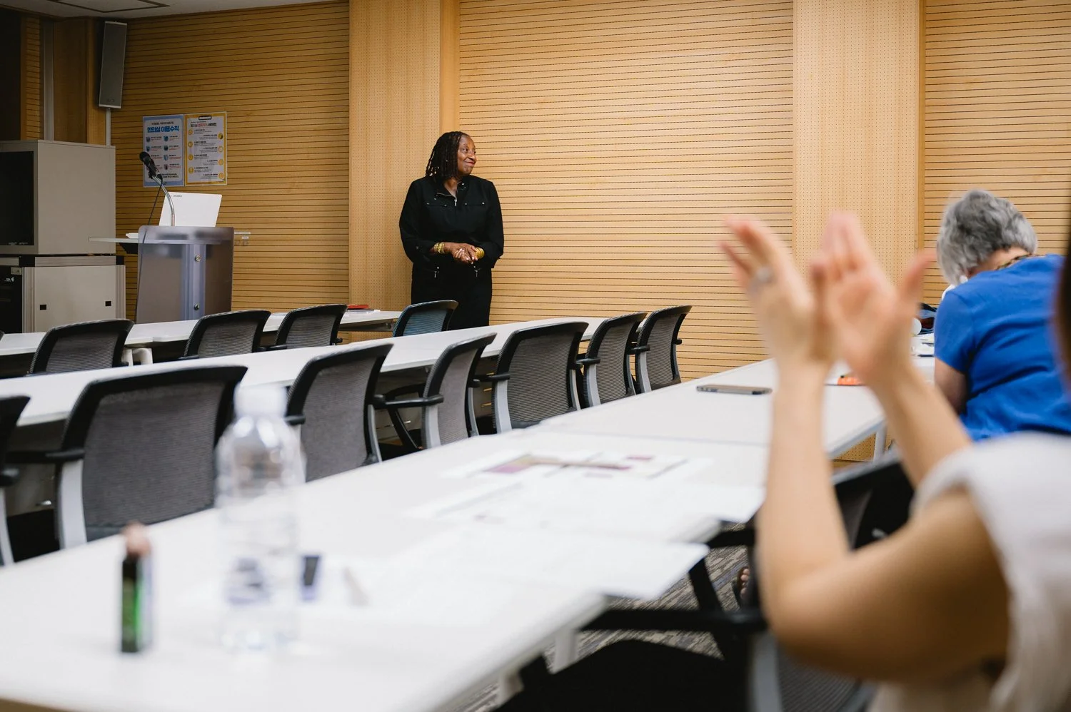 SandraBarnhill-Activist-Event-photography-Conference-Seoul-31.jpg