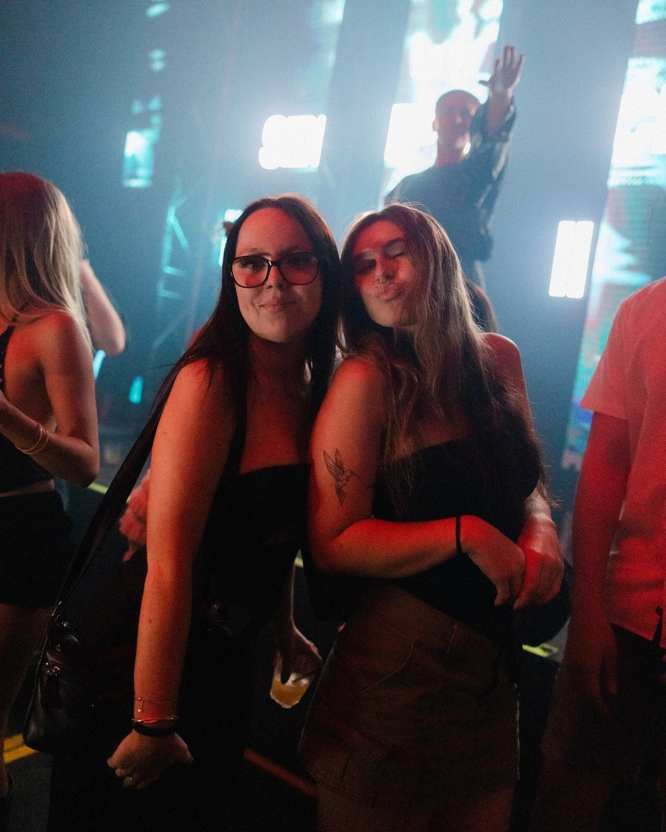 Last Friday before Christmas and we're making it count: free entry before 11pm + drinks specials all night. Silly season at King Street is calling your name 👀