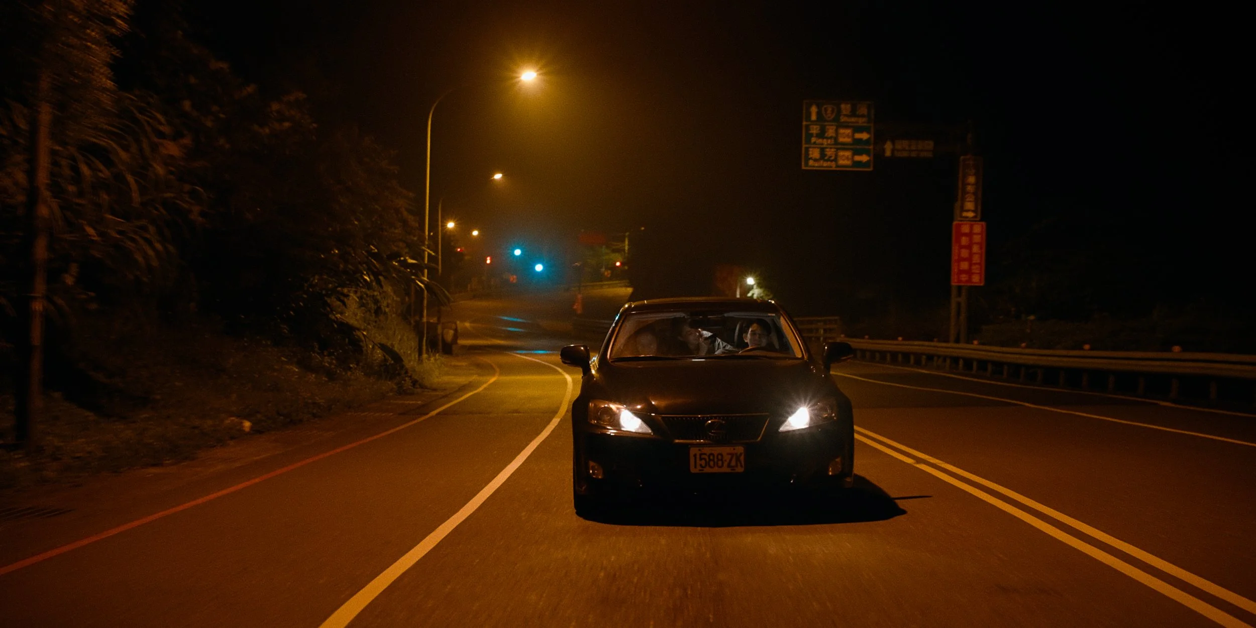 Sequence 01.00_00_03_19.Still002.jpg