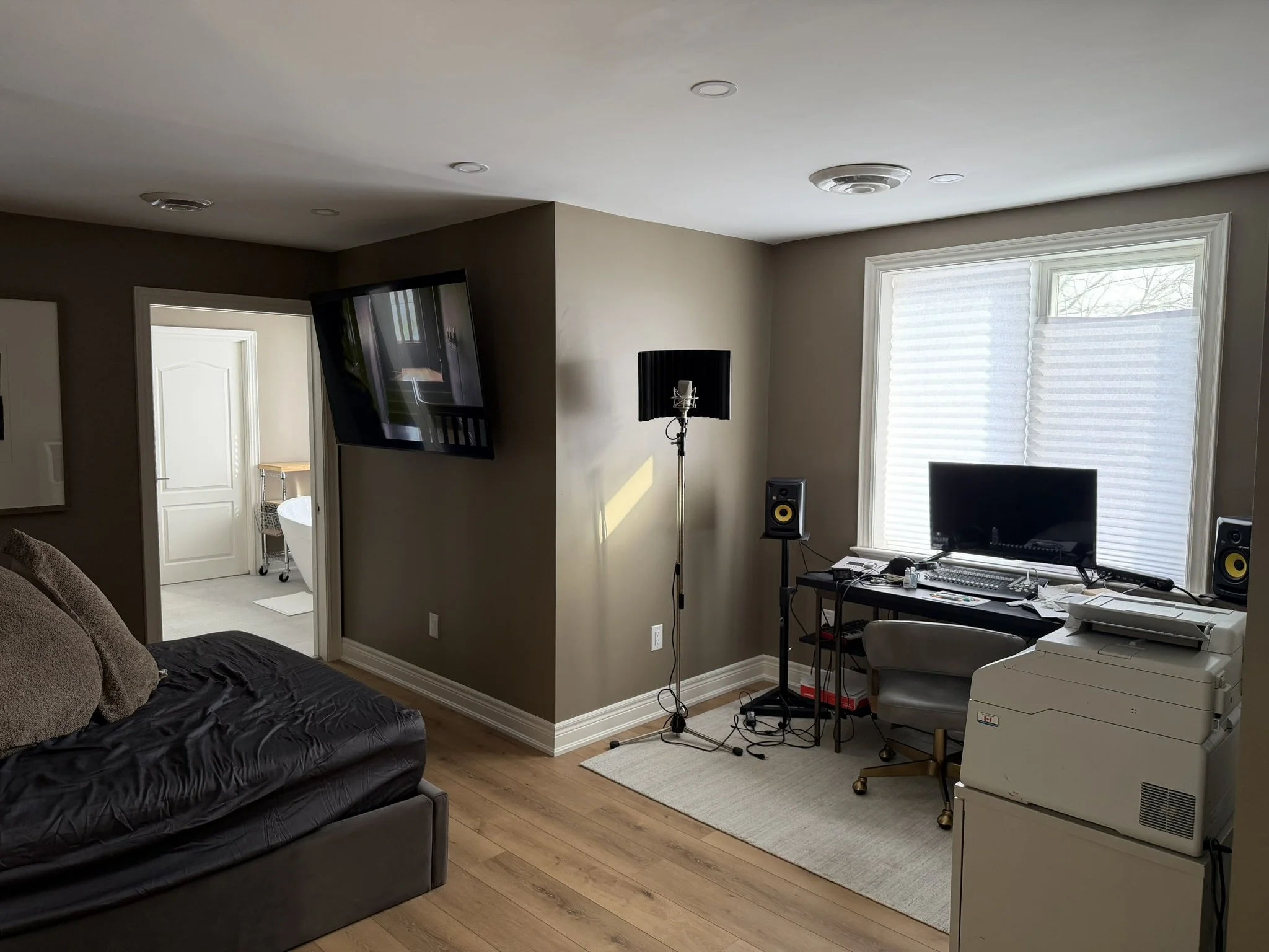 home-office-dark-taupe-decorative-paint.jpg