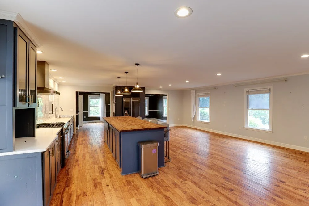 kitchen main.jpg