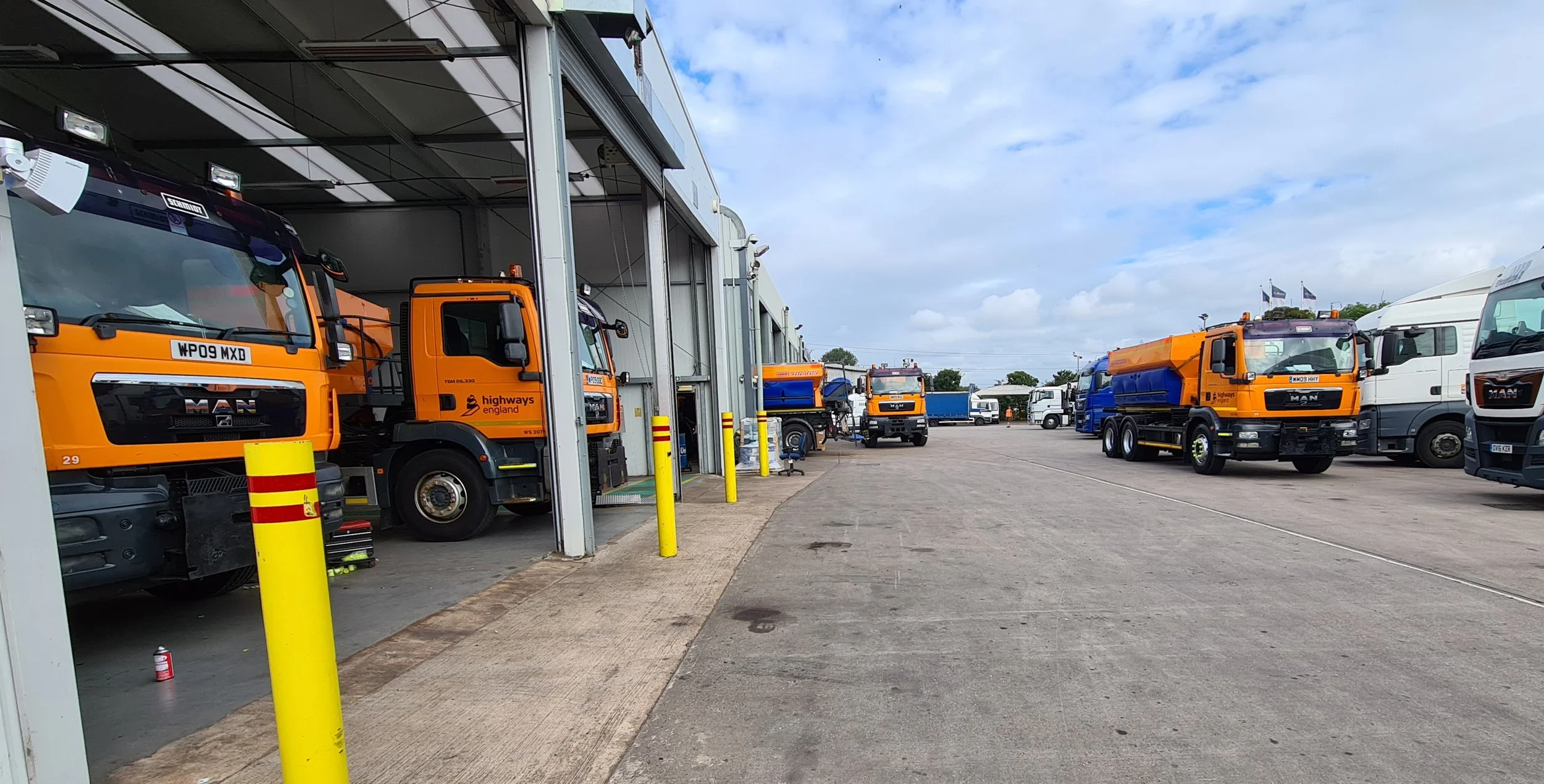 Services — Aquila Truck Centres