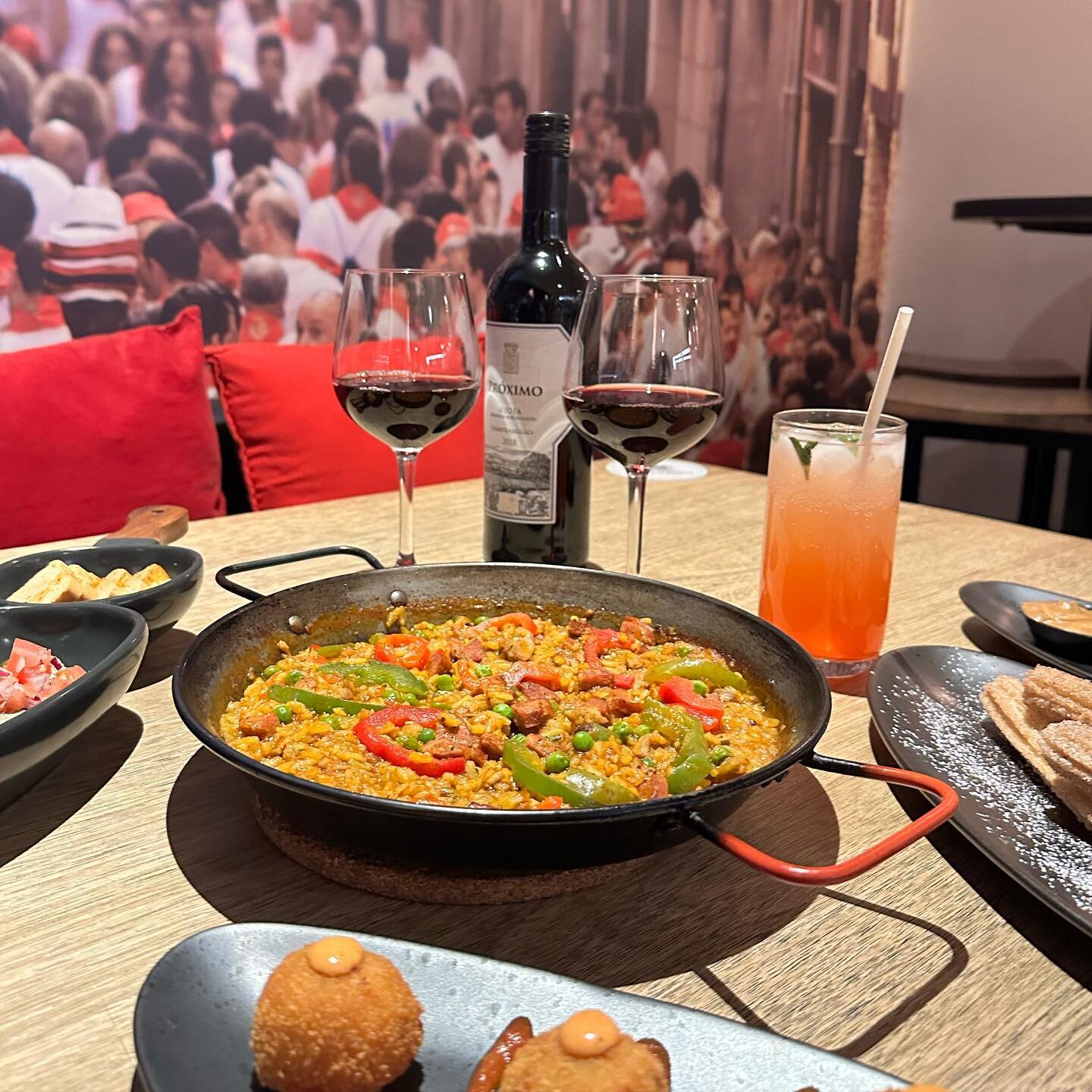 Beyond the boundaries of taste! &hearts;️💛&hearts;️

#debarcelona #lovepaella #spanishfood #spaininmelbourne #bestspanishcusine #thebestpaellainmelbourne #glenferrieroad #hawthorne #instagramfood #melbournefood #tapas #paellas #sangrias #flamencobar