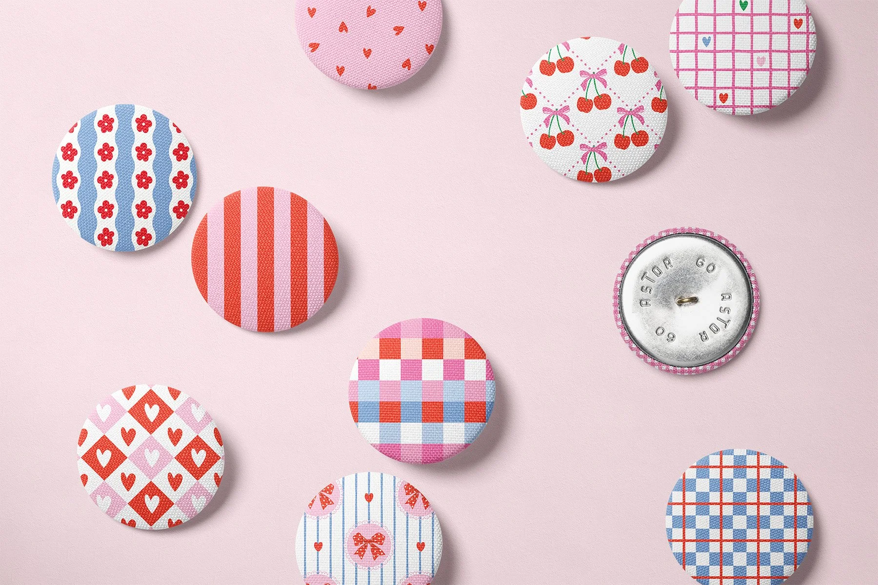 Fabric Buttons Mockup (60FFv.jpg
