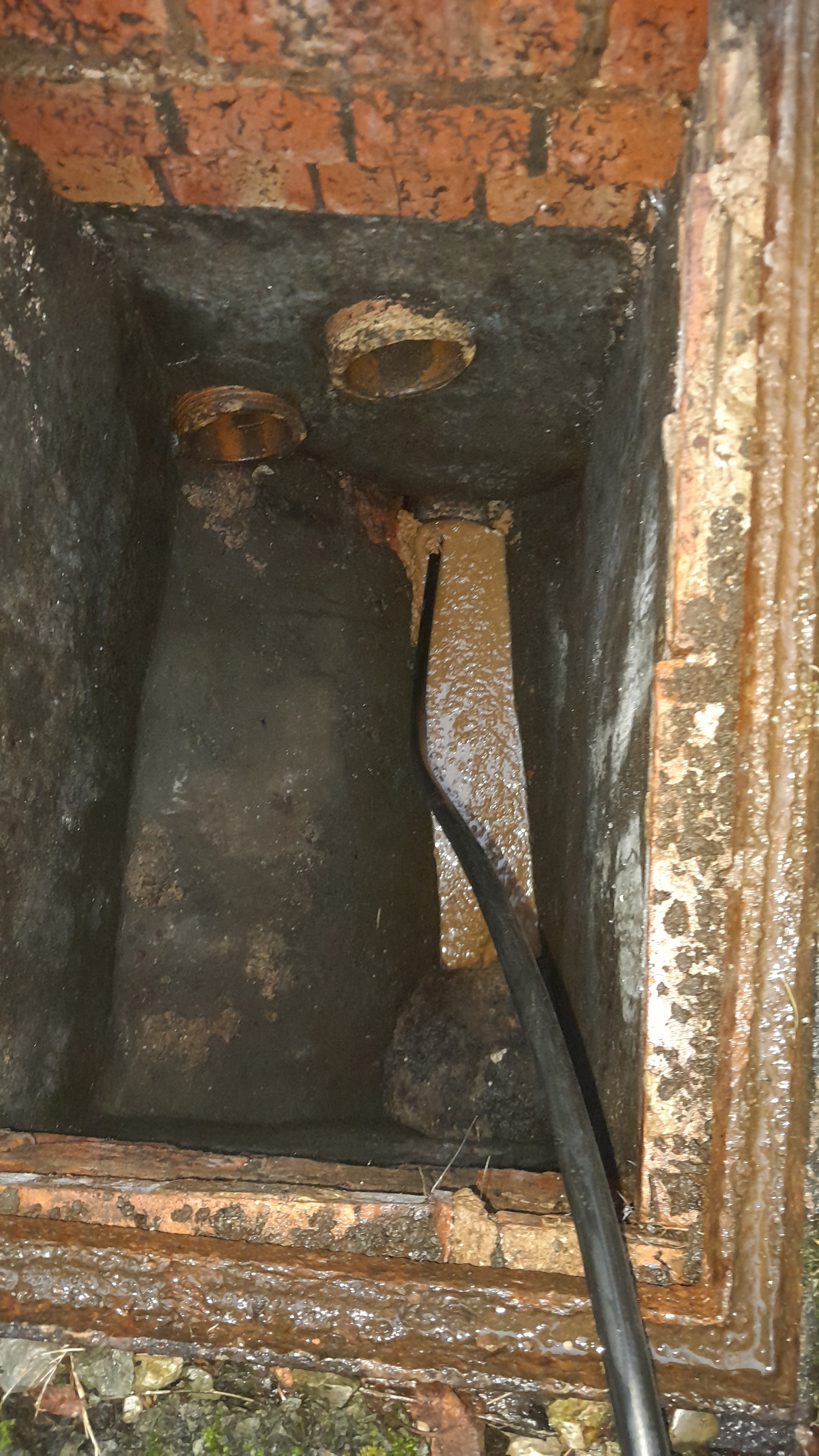 Blocked drains and manholes have been cleared and cleaned by drain jetting.