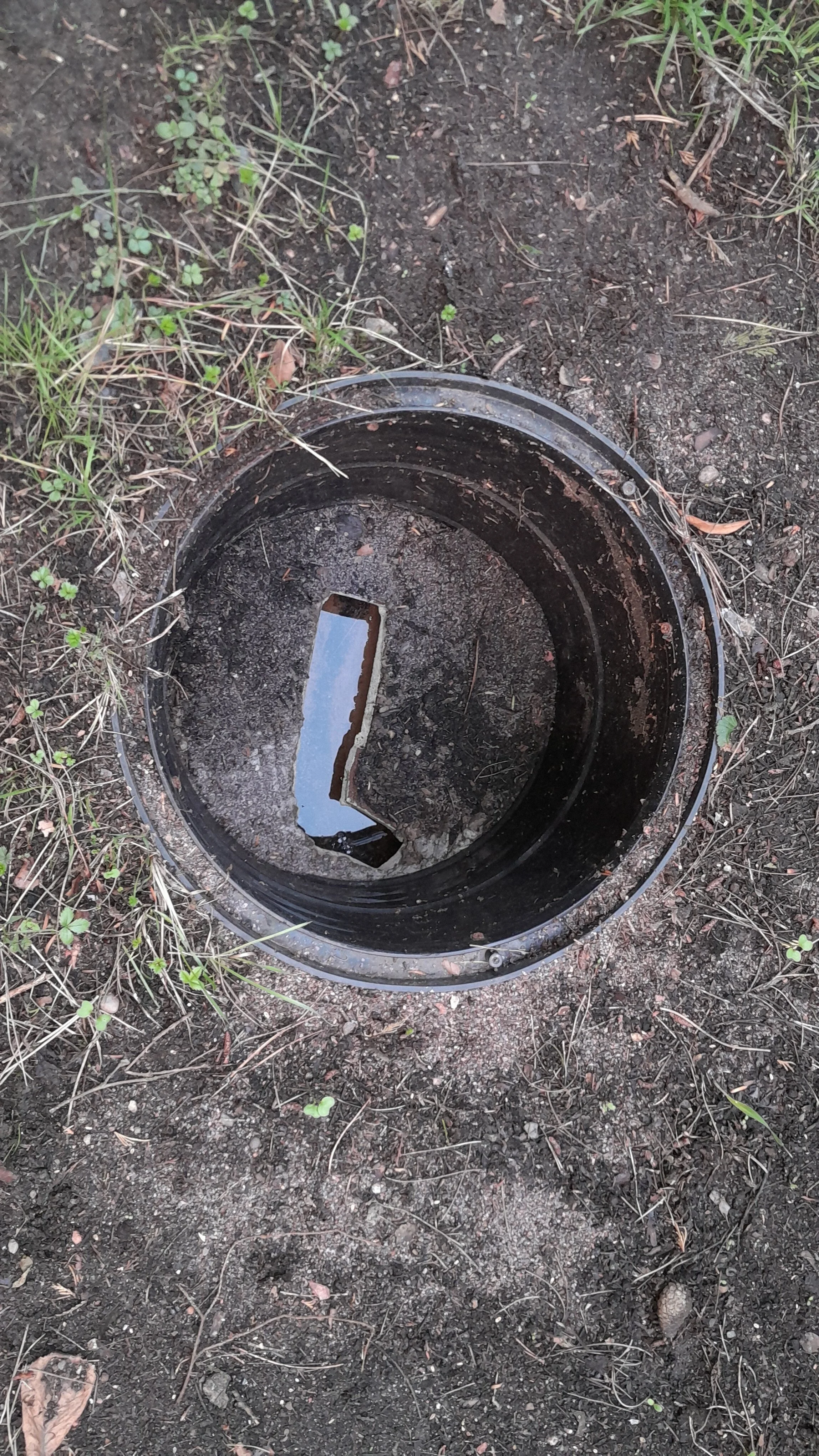 The drainage system has been cleared by high pressure water jetting.