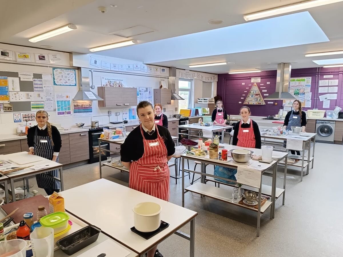 Well done to all of our 3rd Year Home Economics Students, who this week completed their Junior Cycle Food Literacy Skills Exam! 🧑&zwj;🍳🍳 As part of their preparation for this exam, students researched and planned menus based on criteria including 