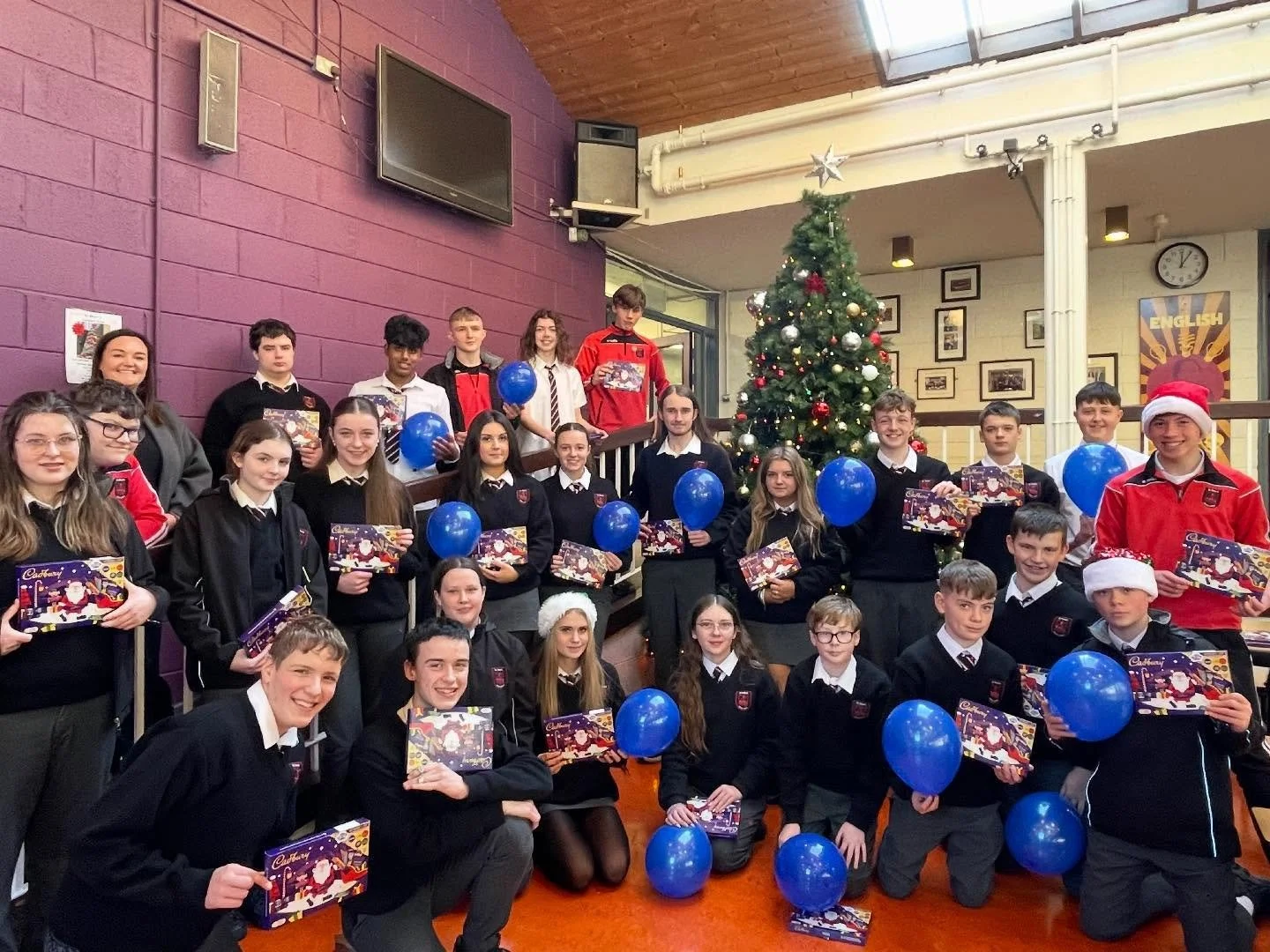 Congratulations to House Water who were named our Christmas House Points Champions before our Christmas Break 🌊🏆 Students were rewarded with a festive treat for all of their hard work, including collecting Positive Points from their teachers on VSW