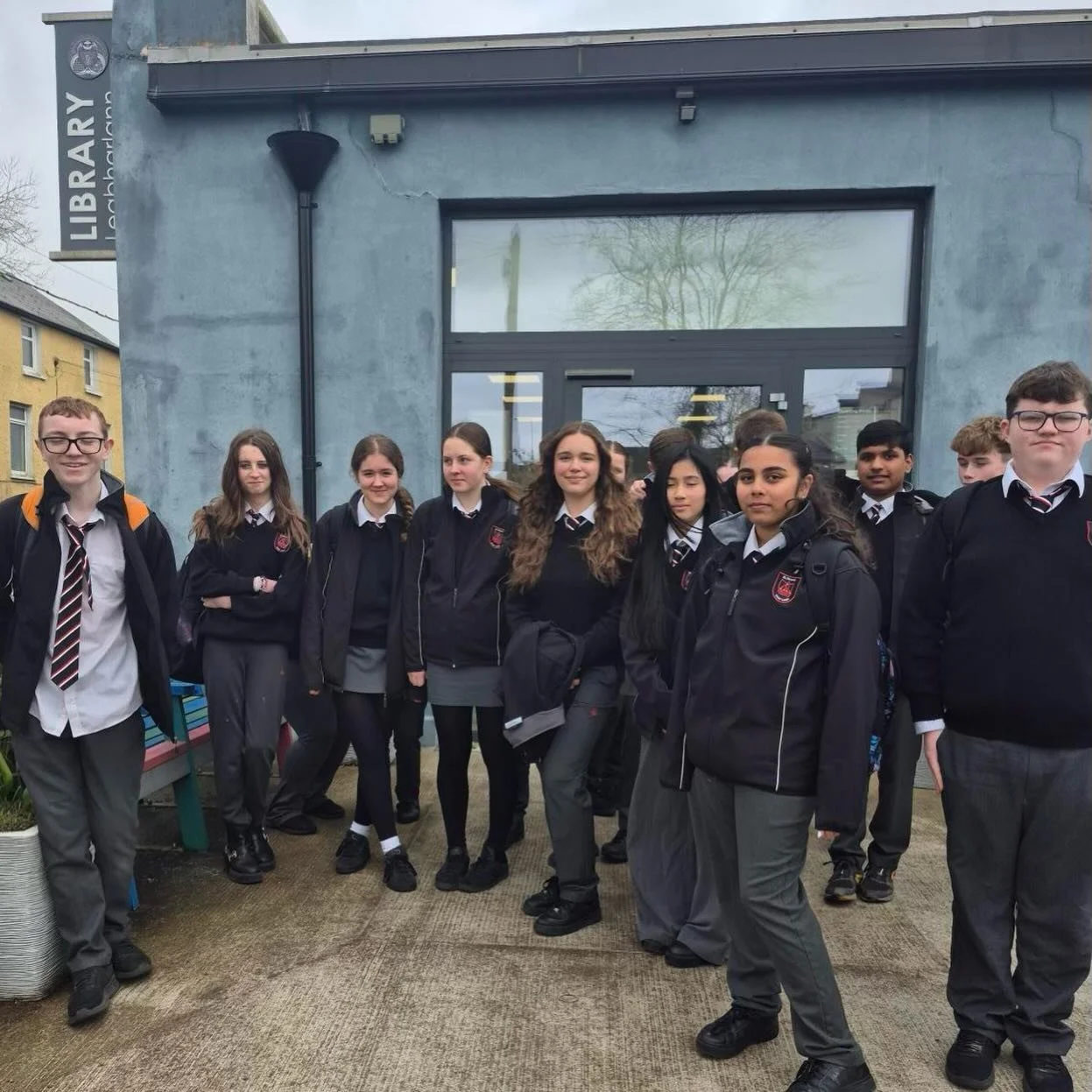 Ms. Kane&rsquo;s Second Year History students recently enjoyed a fantastic day out at Passage West Maritime Museum &amp; Library ⚓📚 Before they began working on their CBA1 &ldquo;The Past in My Place&rdquo;, students had the opportunity to explore r