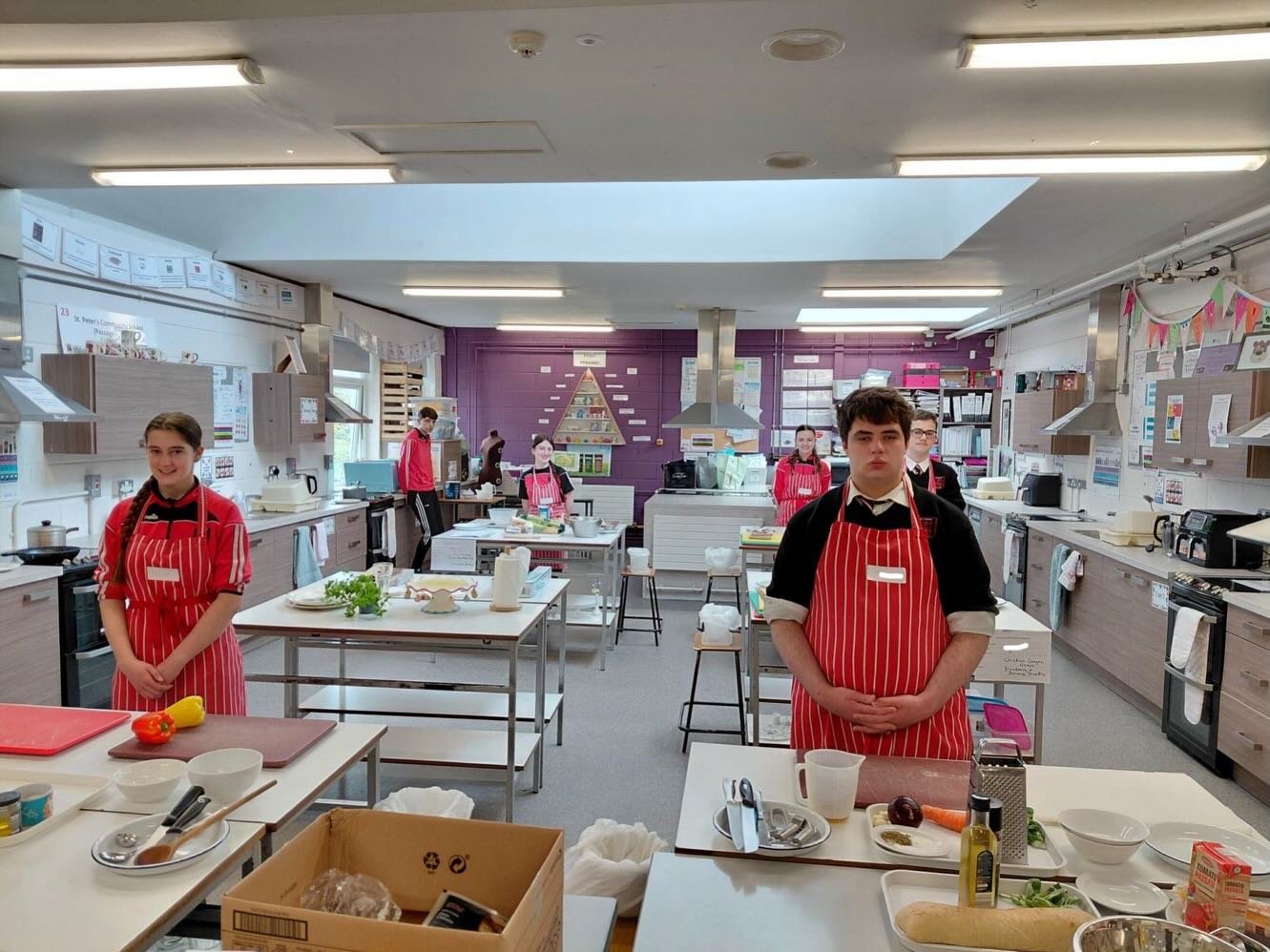 Well done to all of our Junior Cycle Home Economics students, who last week took to the kitchen to complete their Food Literacy Skills (Cooking) Exam! 🧑&zwj;🍳 Students had to design a menu and deliver two separate food elements, with some delicious