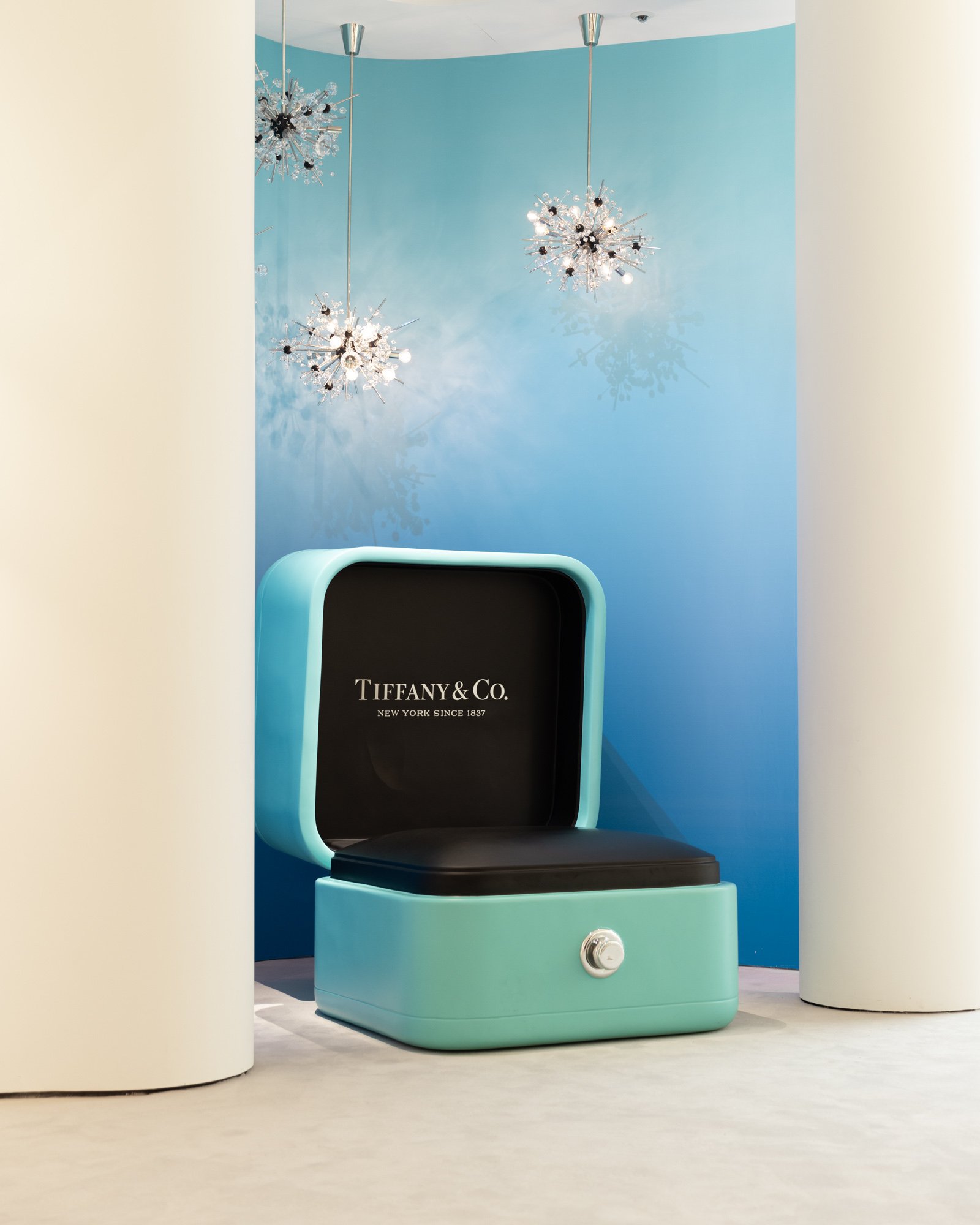 Tiffany & Co., Exhibition