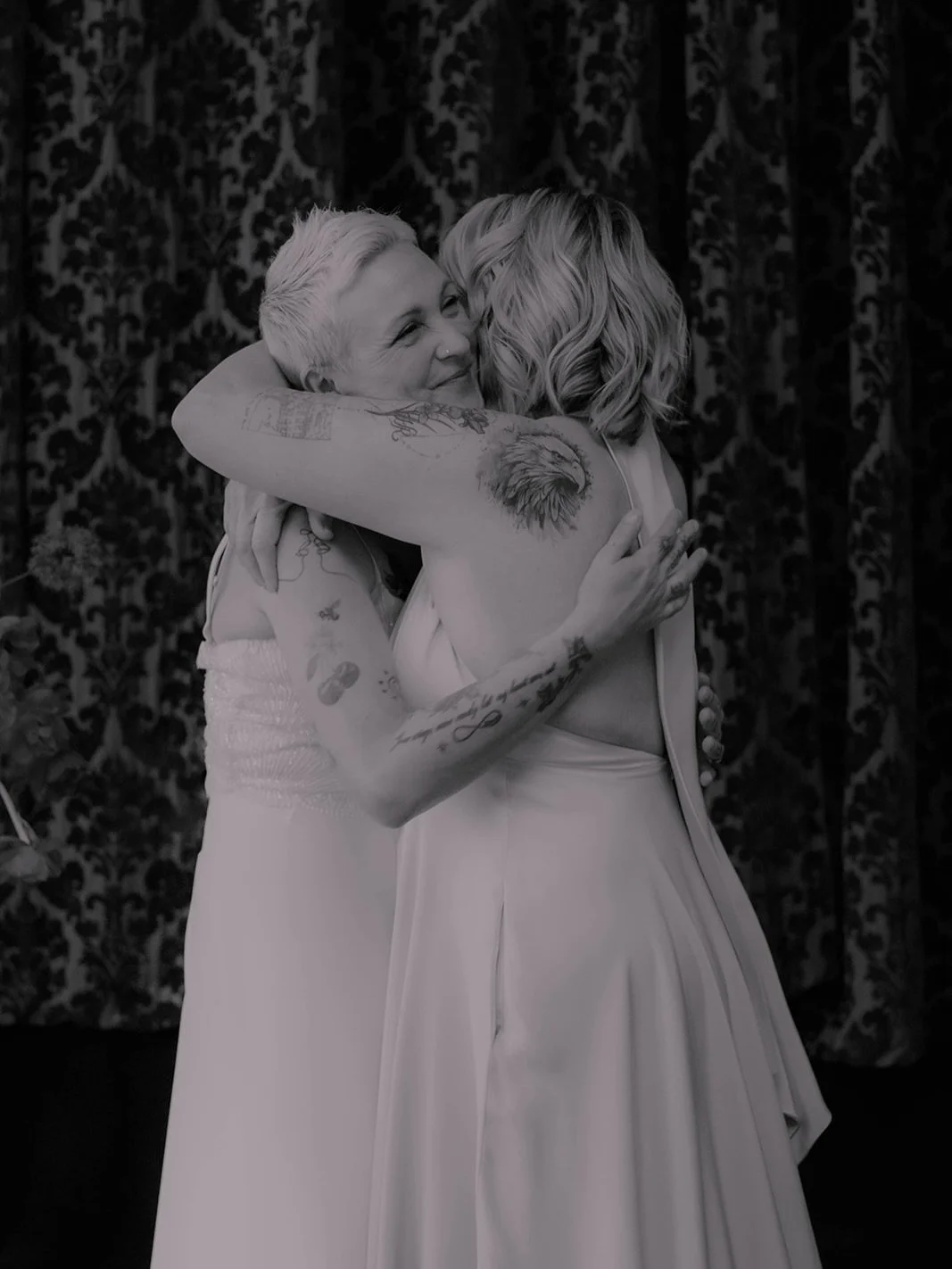 Day 4 of the Advent Challenge @kimwilliamsweddings 

Tender.

I say: Vows. 

The vow moment&hellip;By the time you get there, you&rsquo;ve already lived a whole little lifetime together - the big laughs, the cries, the random adventures, the weird ni