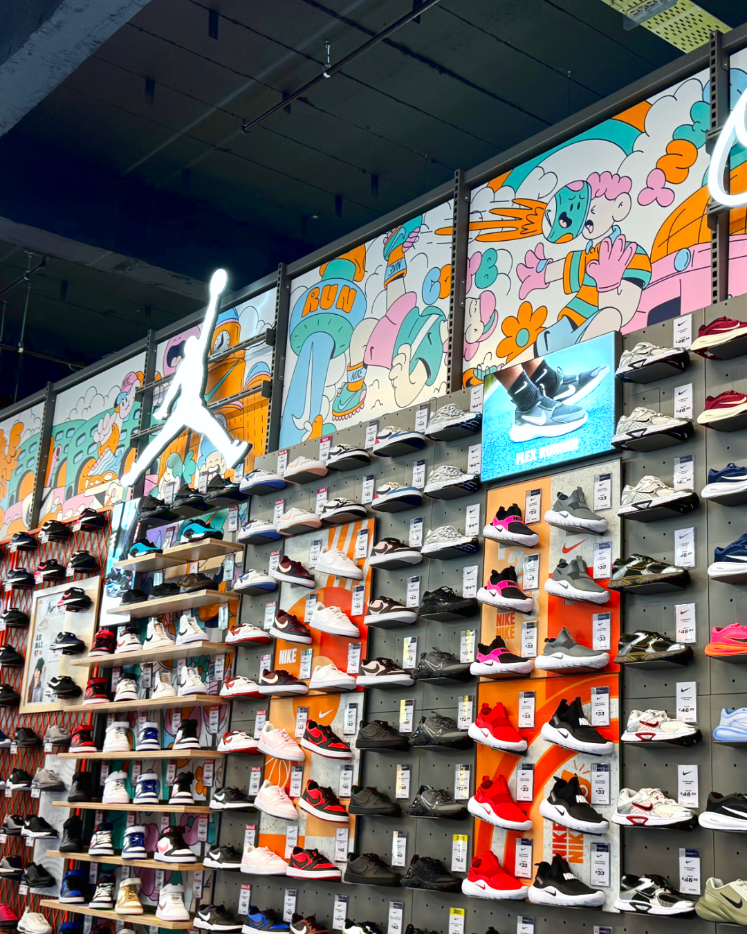 Nike - LM - In Store Pics - 015.png