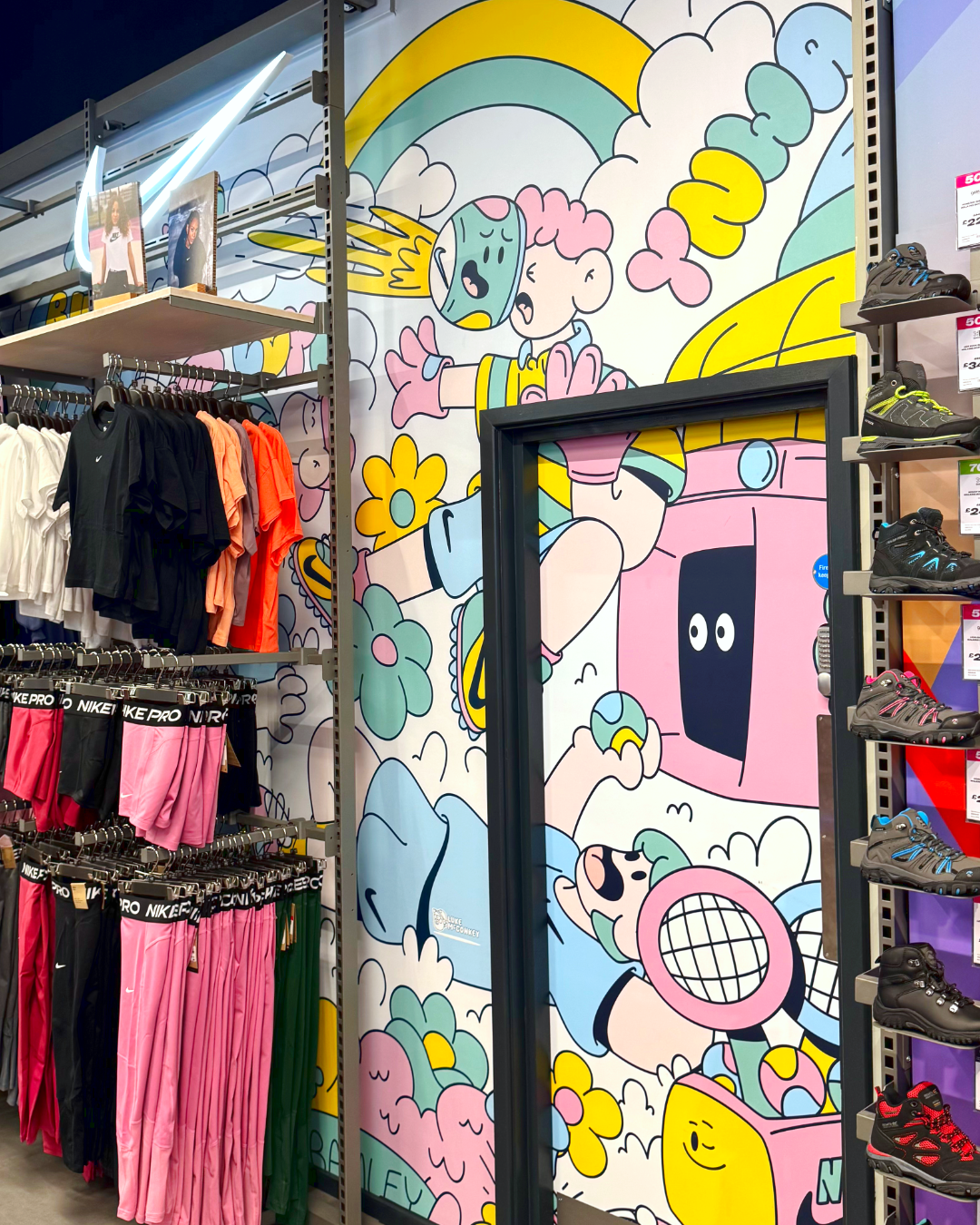 Nike - LM - In Store Pics - 0114.png