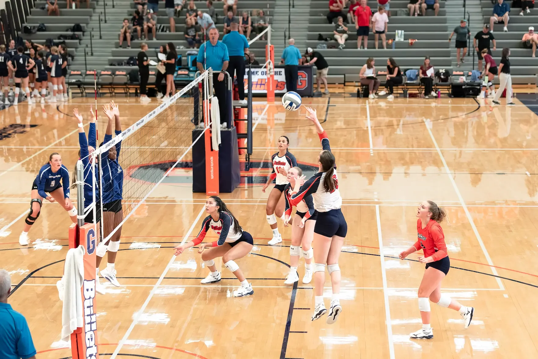 09.04.26_Gburg_Volleyball-by-TylerCaruso-25.webp