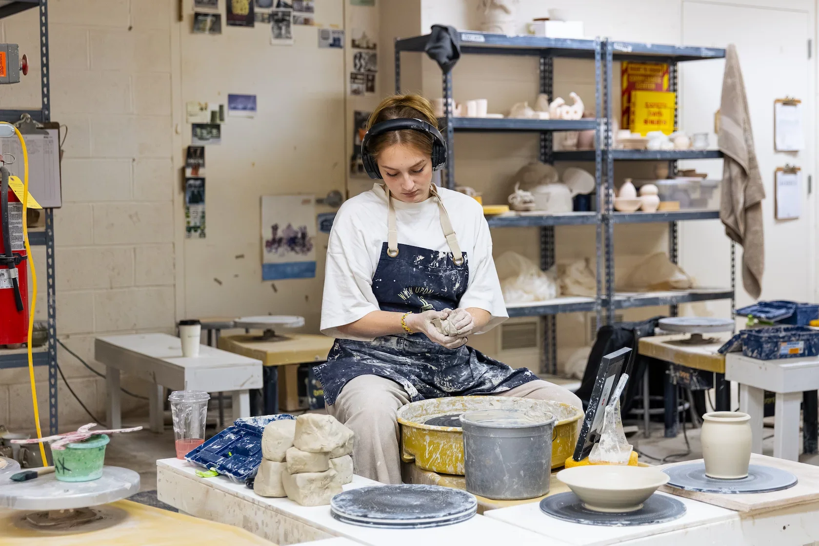 111125_Ceramics_Class_TC-12.webp