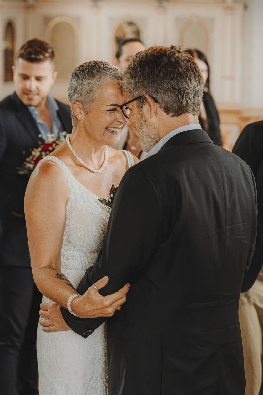 Echter Moment während einer Hochzeit in der Zentralschweiz