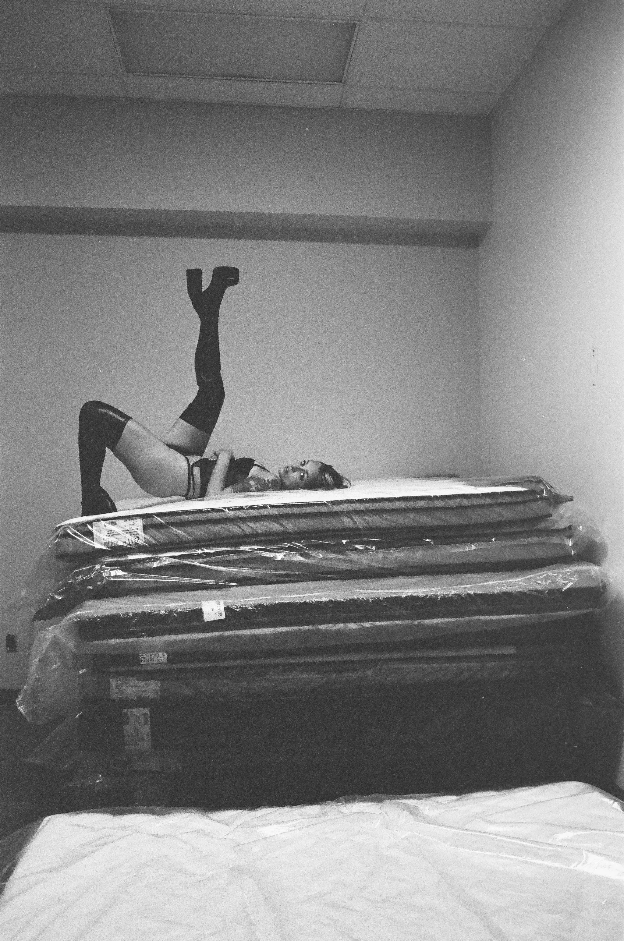 breanna on kodak tri-x 400 35mm