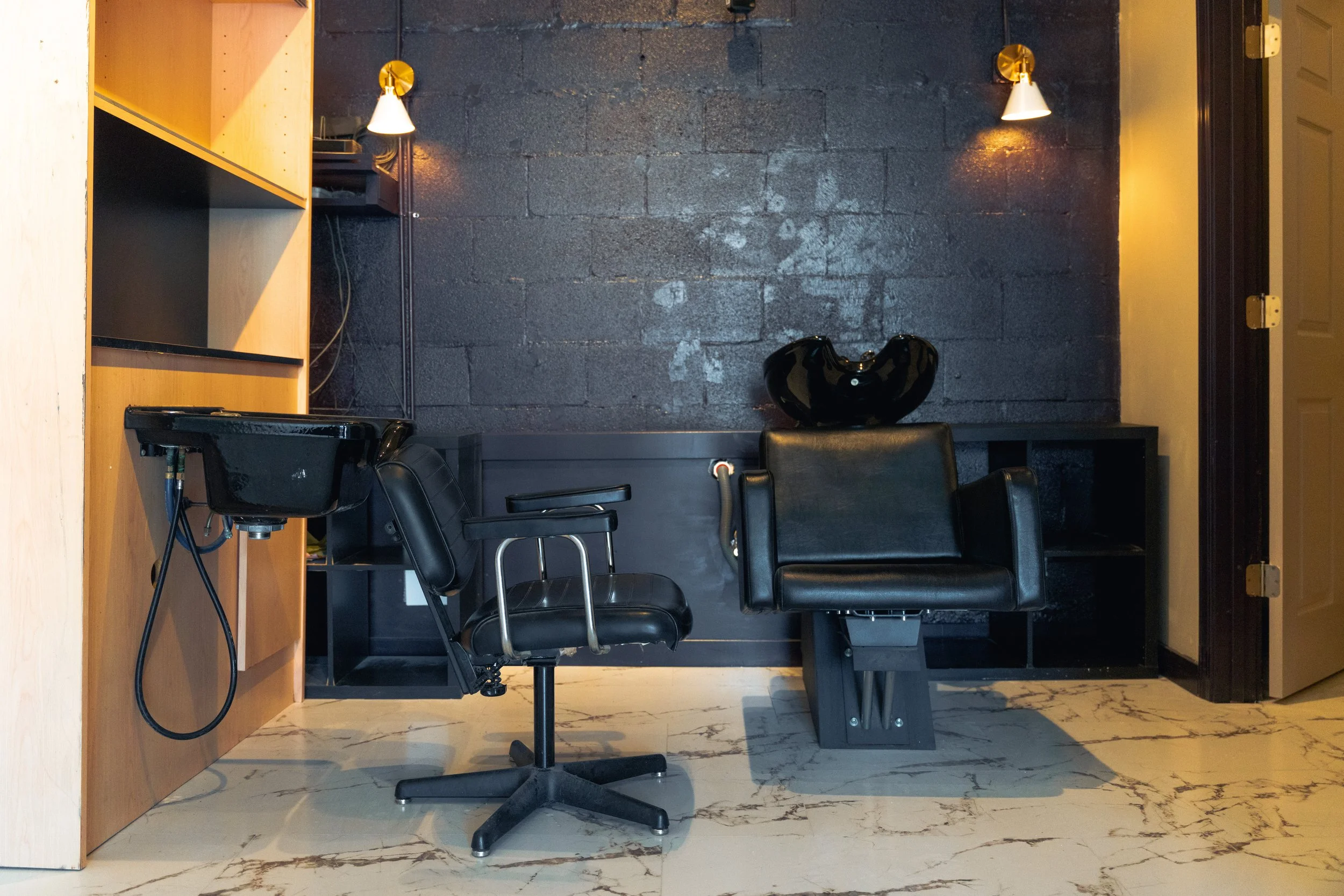 Salon station at Salon Suites by Lulu