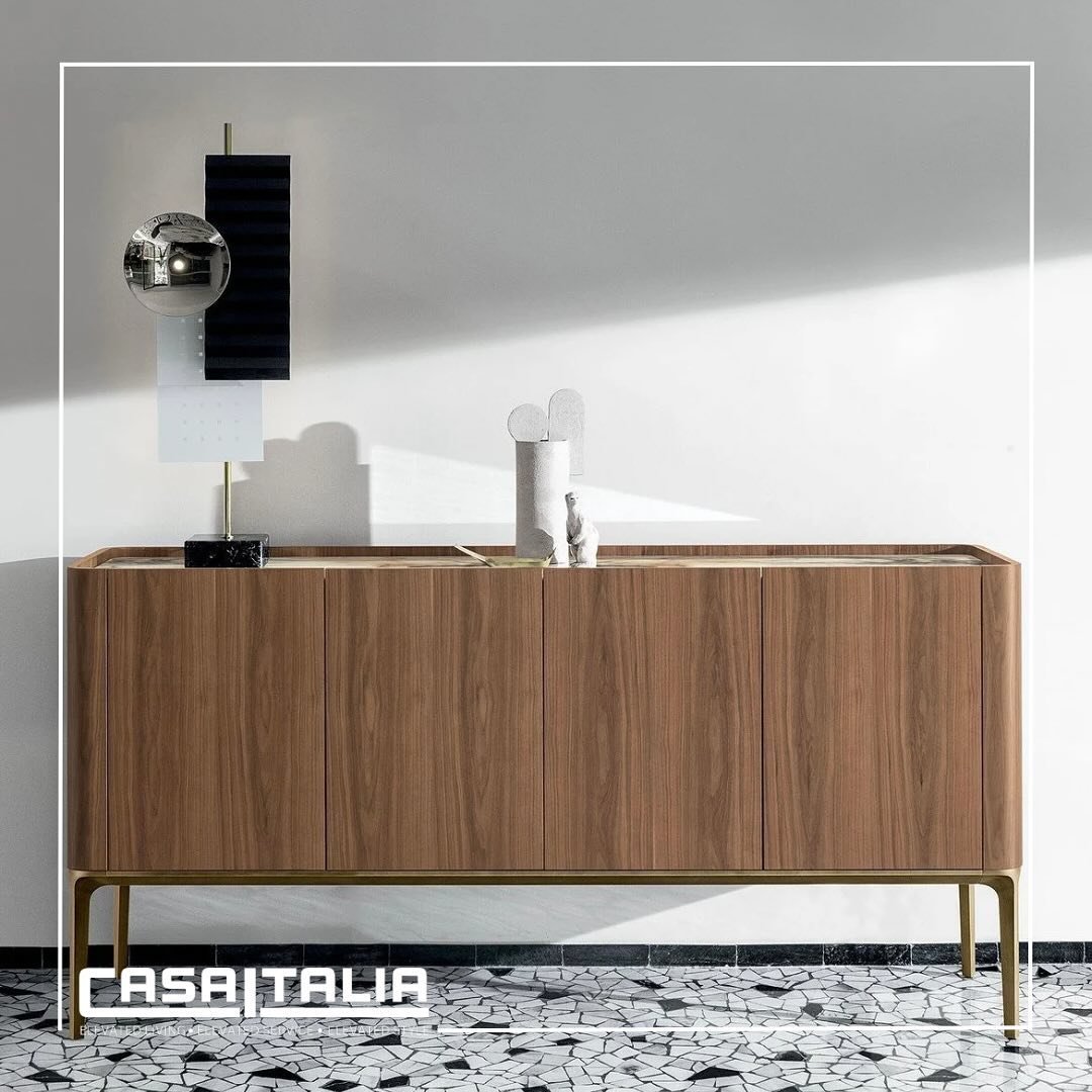 Form and function. ✨A wooden structure with aluminum legs that welcomes practicality in every detail.

Visit casaitaliaonline.com to include this piece in your home.

#CasaItalia #ModernFurniture #FunctionalDesign #ItalianDesigner #InteriorFurniture