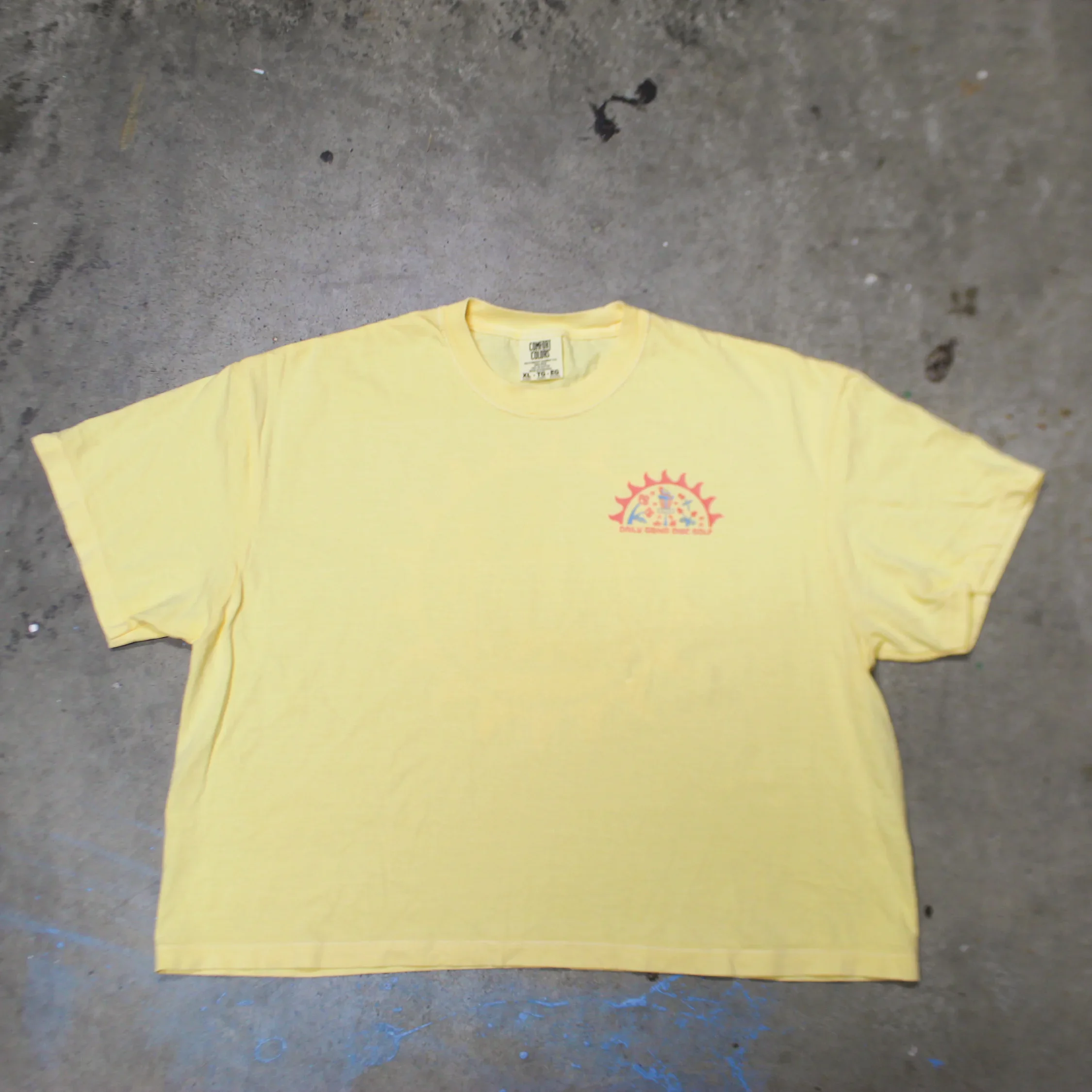 Sunburst - Women Fit Cropped Disc Golf Shirt - Daily Grind Disc Golf