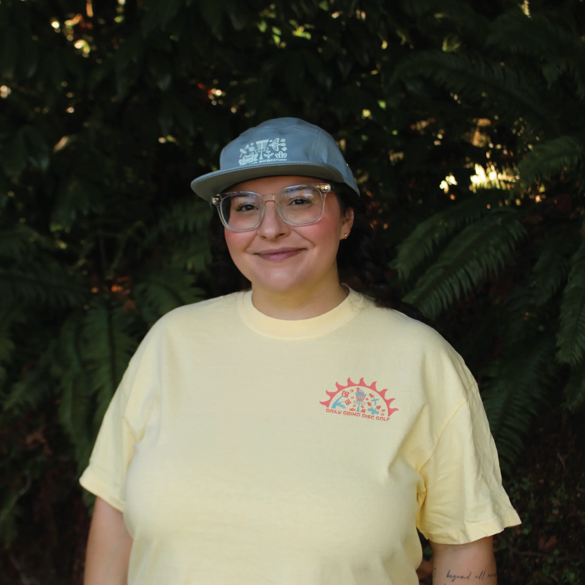 Sunburst - Women Fit Cropped Disc Golf Shirt - Daily Grind Disc Golf