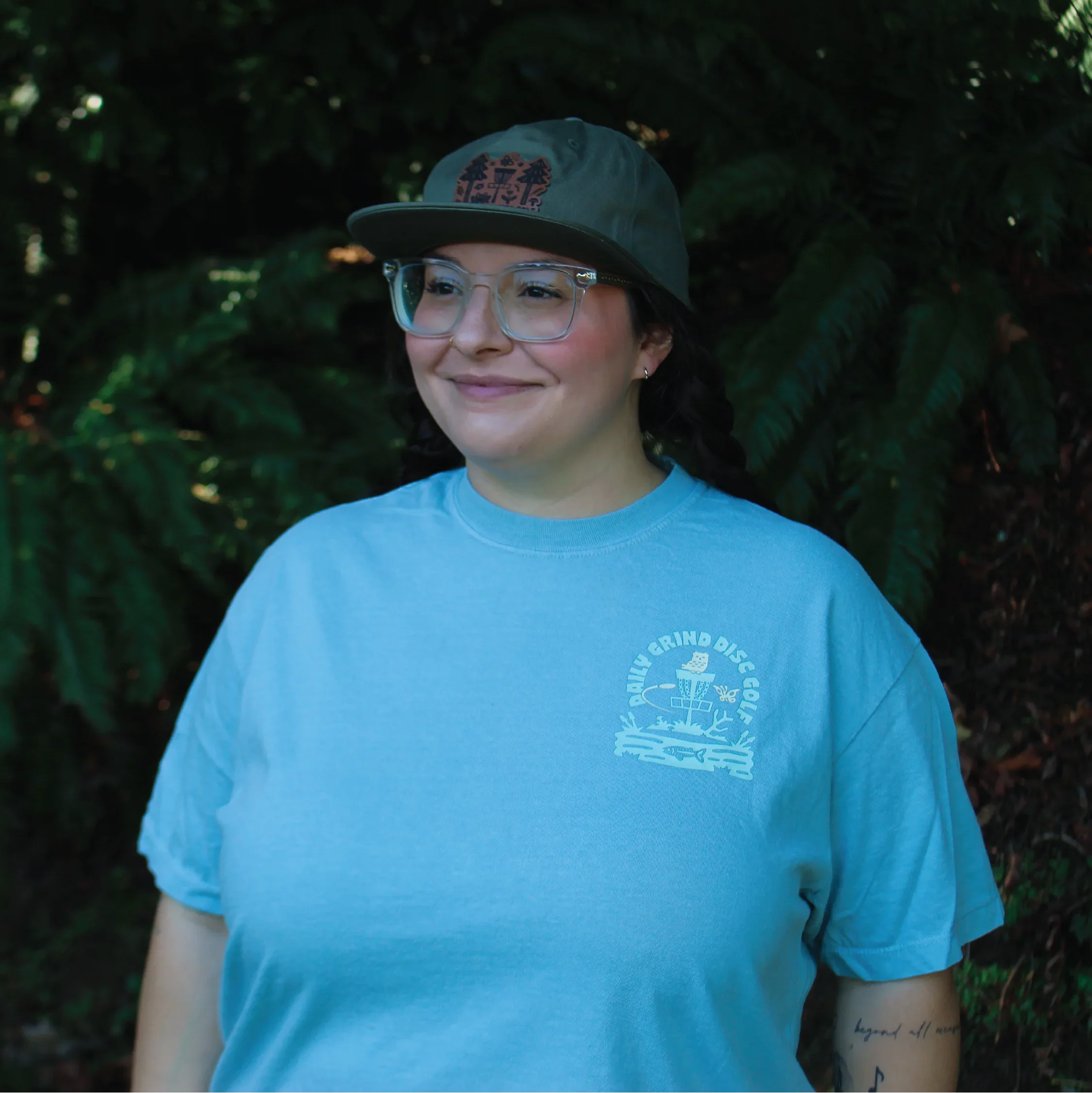 Send It - Women Fit Cropped Disc Golf Shirt - Daily Grind Disc Golf