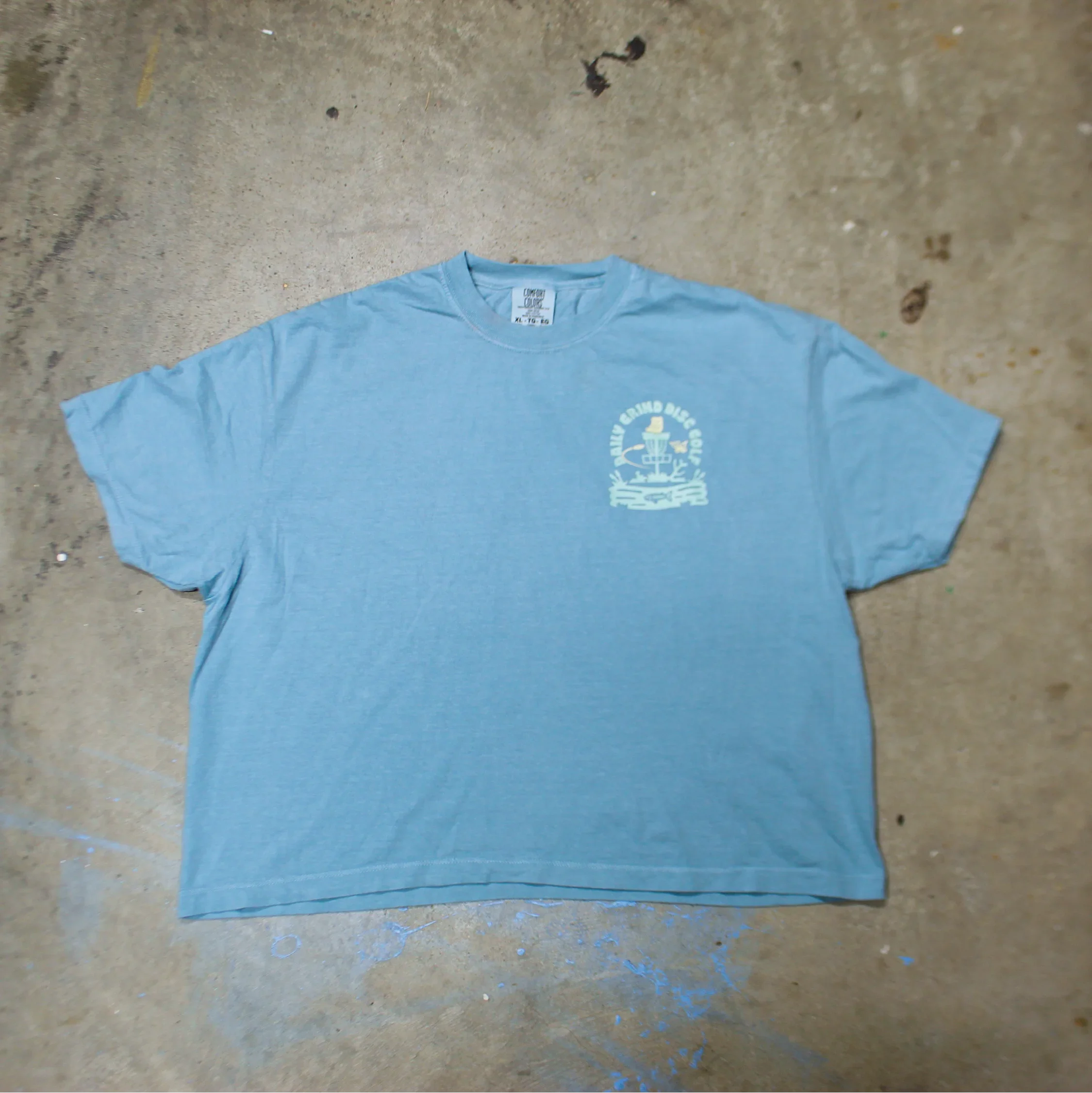 Send It - Women Fit Cropped Disc Golf Shirt - Daily Grind Disc Golf