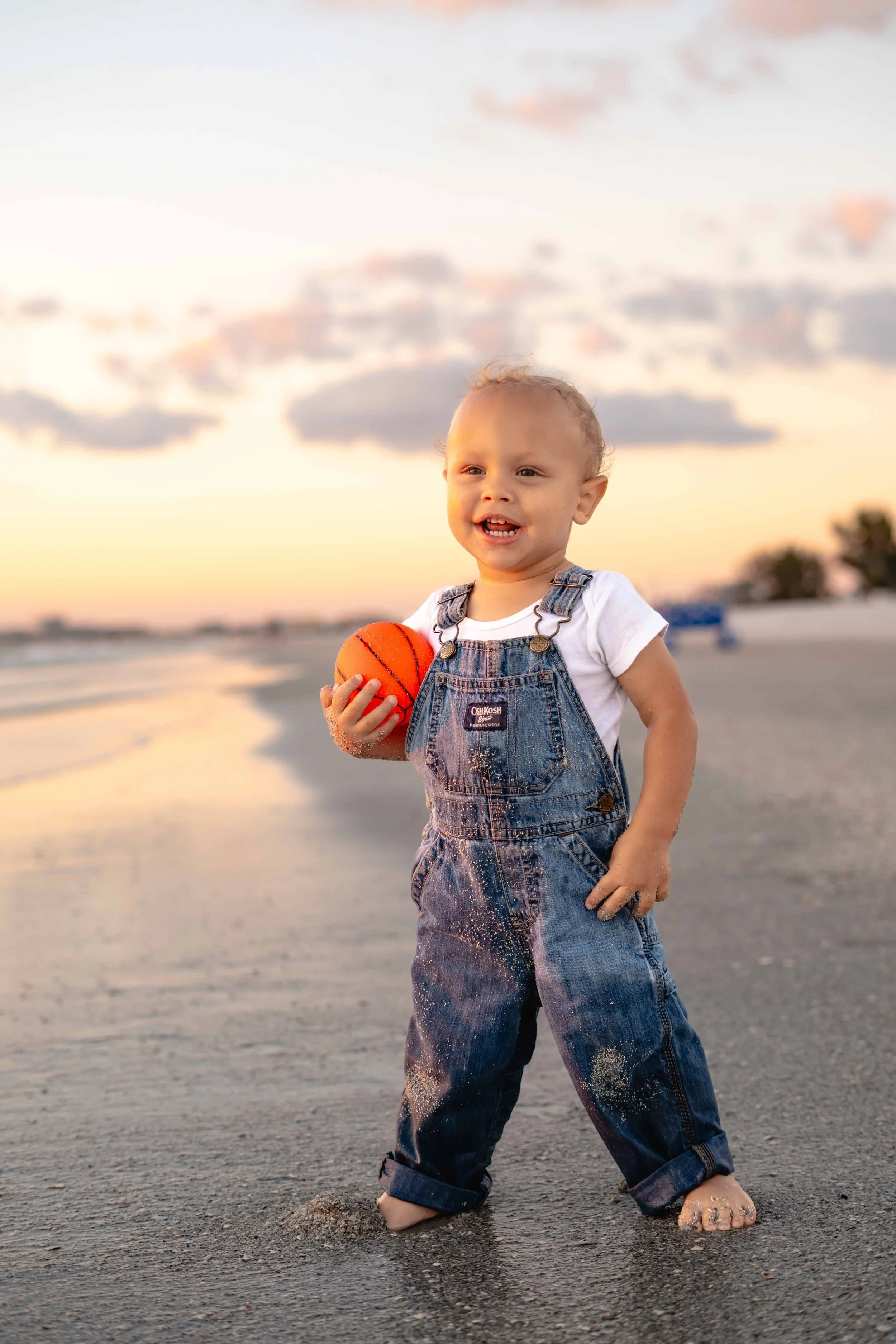 st-pete-flroida-family-beach-sunset-toddler-boy.jpg
