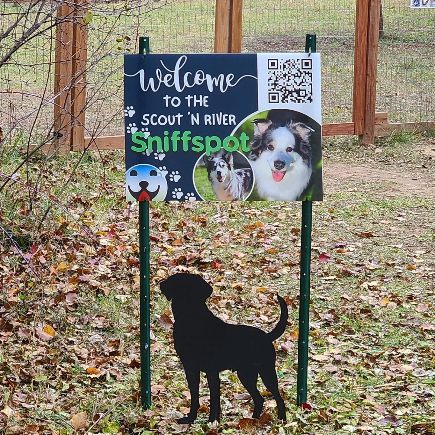 I added some fresh welcome signage at the Sniff Spot to help guests find their way&hellip; and finally put up a little Pawsitively Inspired ad on the fence, too! 😅

I&rsquo;ve been on the fence about adding my own sign (pun fully intended) because s