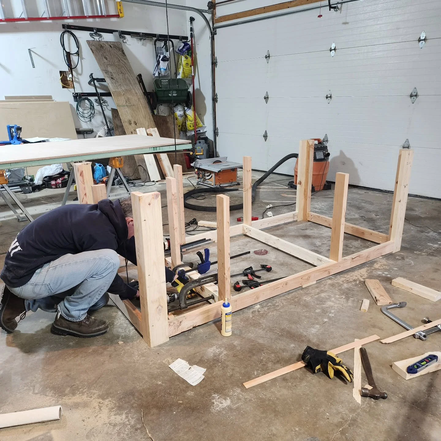Starting the year off with our first major project... a new, extra-large workbench in the garage, which will make cutting wood and assembling larger projects about 1000x easier than our current setup. Three cheers to the hardworking hubby taking time