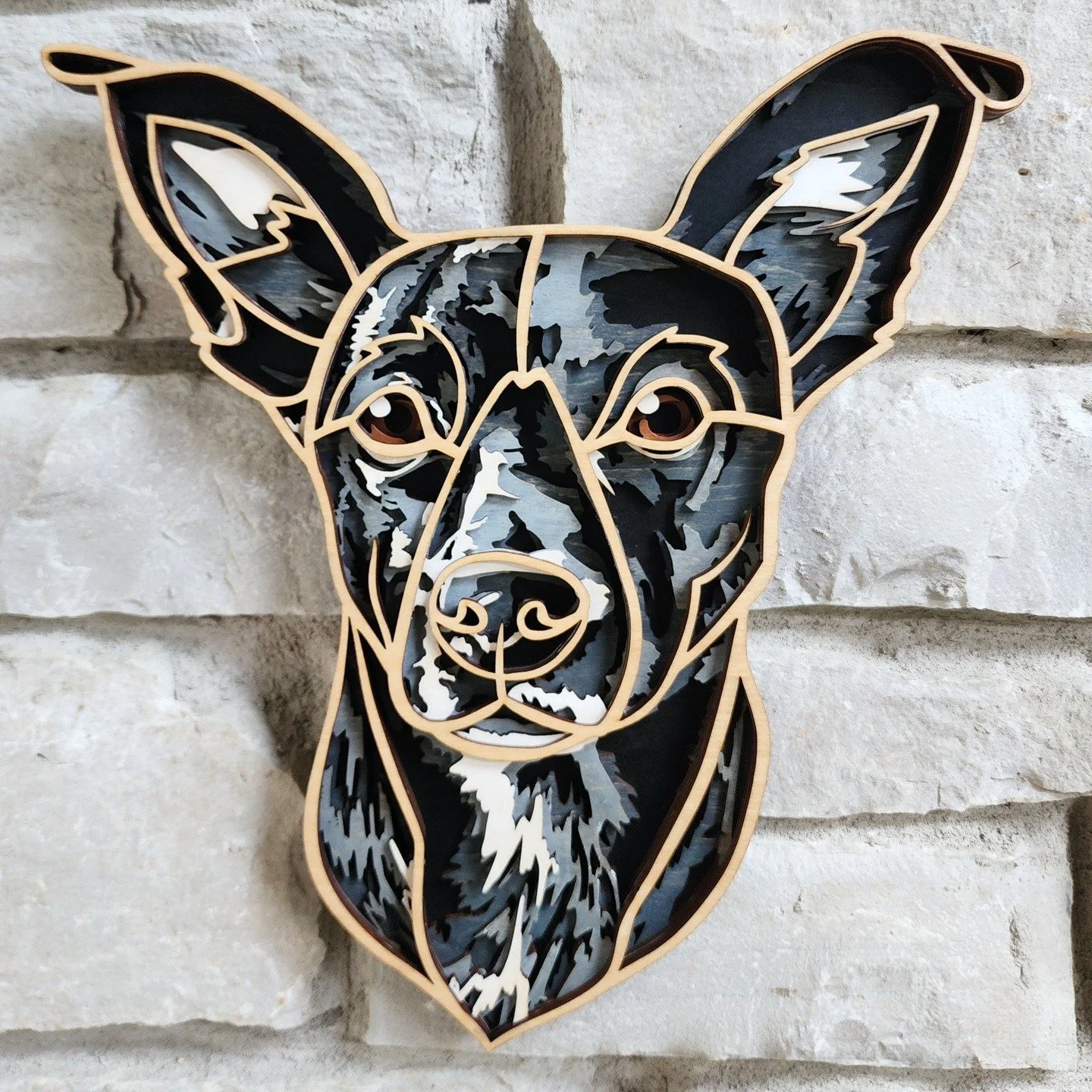 I absolutely adore how a third of this pup's portrait is ear. 😍 Let me know how I can bring your dog's best features to life through wooden layers!

#petlovers #dogsofinstagram
#woodart #petportrait #customgifts