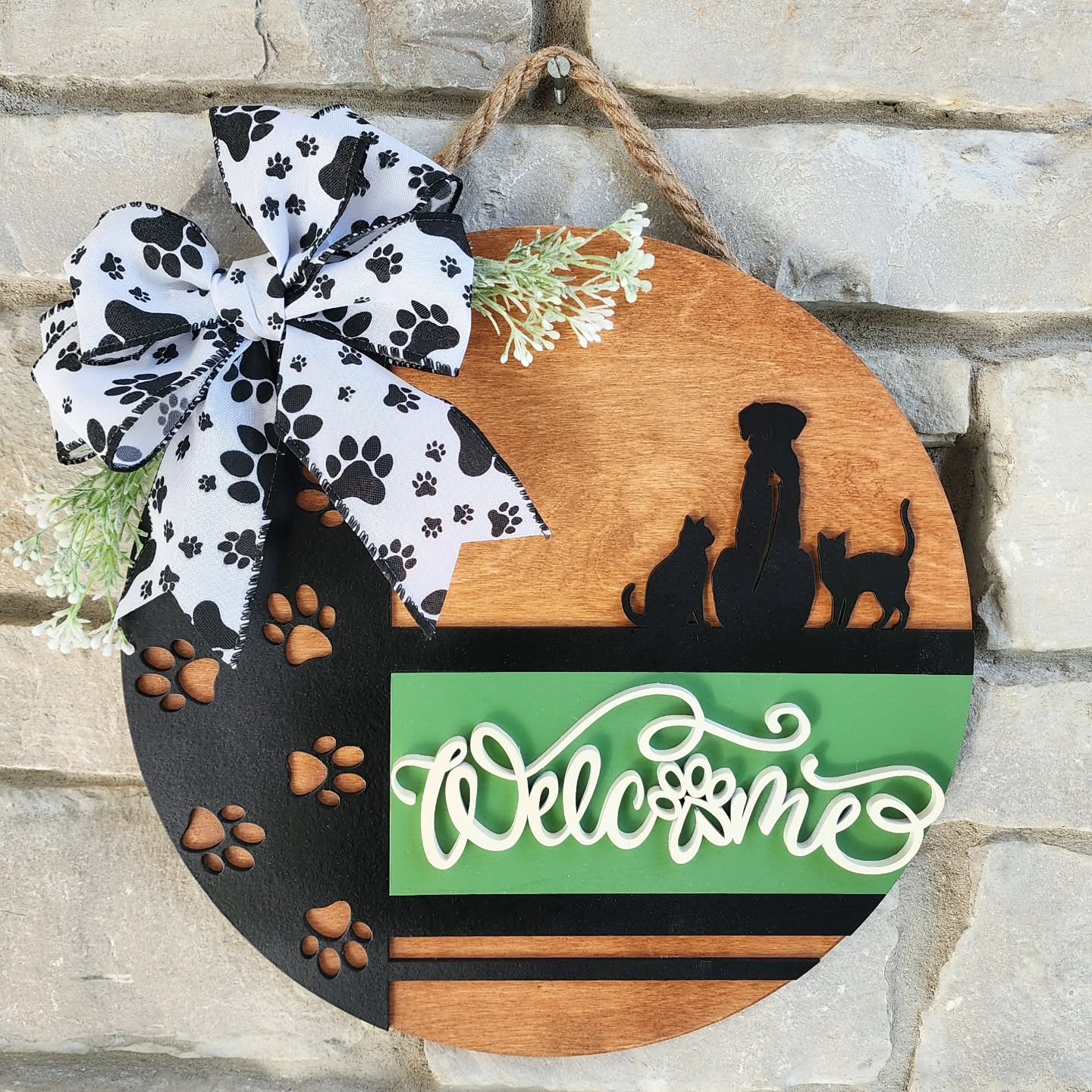 I recently had the honor of designing and creating a custom welcome sign for my friend and mentor, Laura, as a thank you gift for speaking at the fantastic Cooperative Care seminar hosted by the Positive Solutions for A Sound Beginning team. 💙

The 