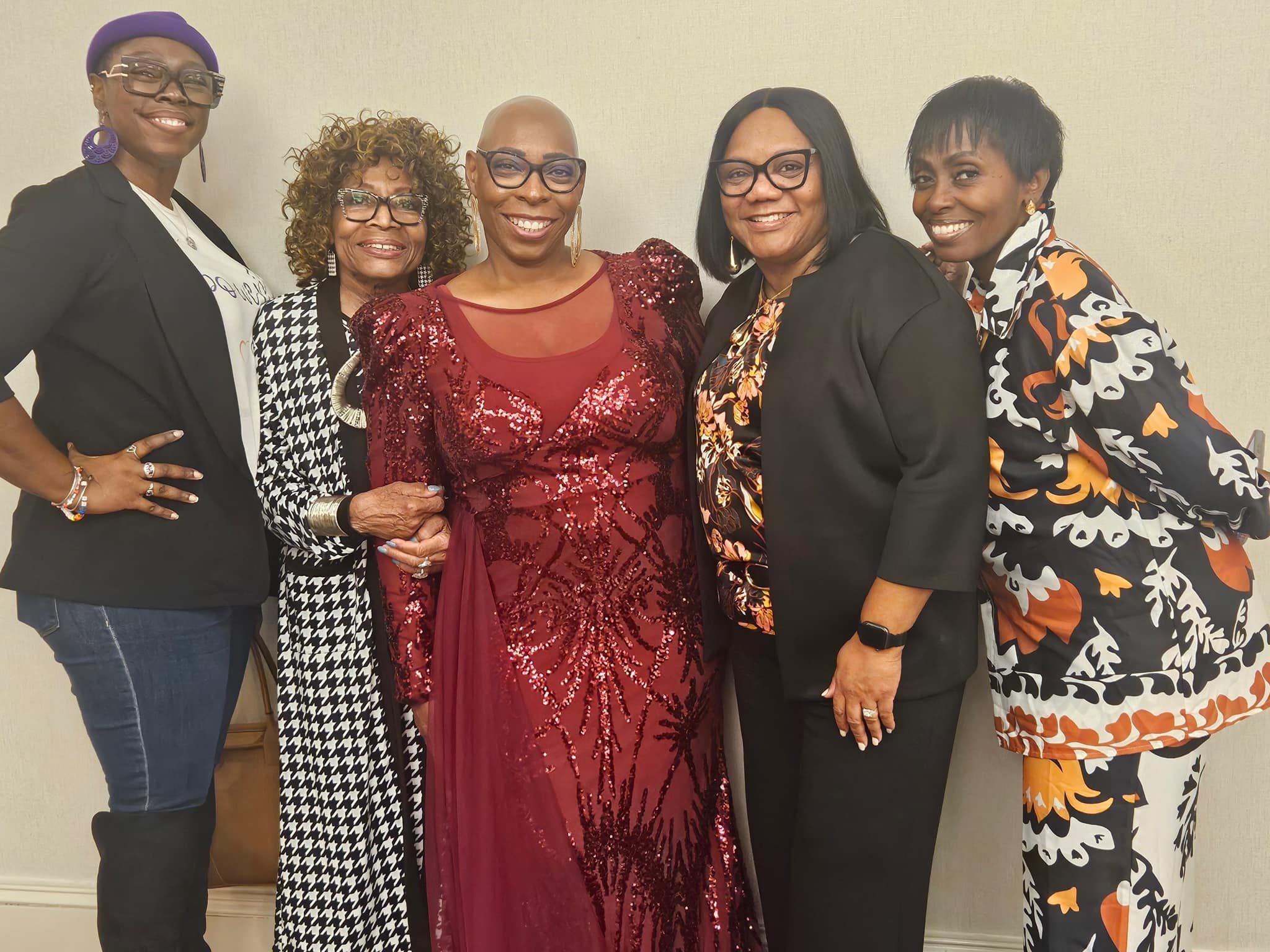 Carol Chisolm and family.jpg