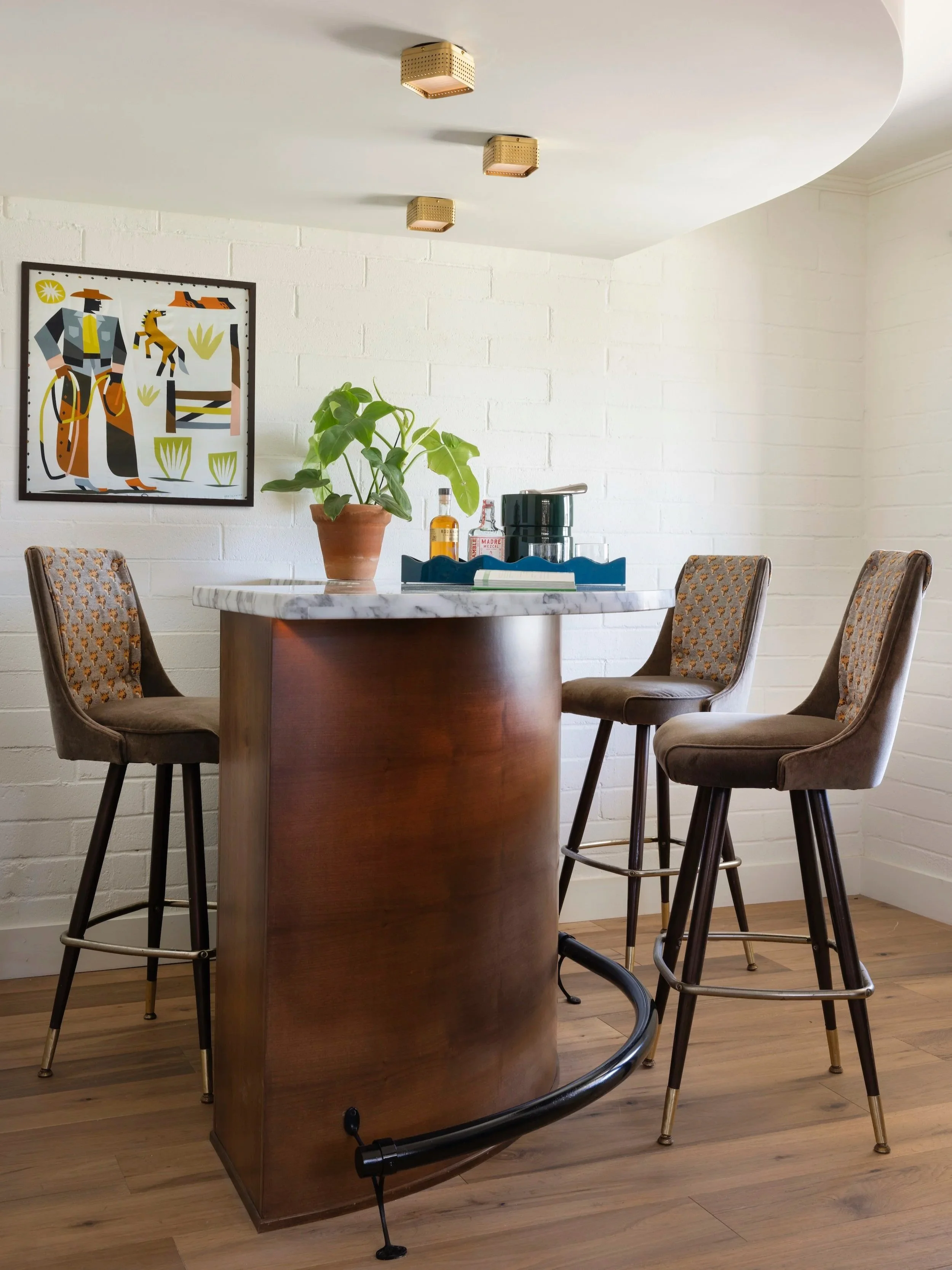 River Lodge Bar Suite 