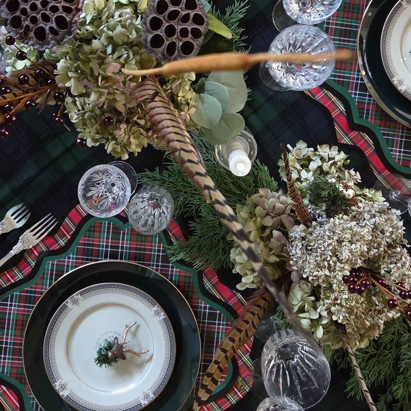 *Giveaway* I am so excited to team up with Darla from @mysweetgeorgiahome for a very special giveaway. The lucky winner will receive a virtual design courtesy of Wheeler Haus Design + Decor, plus 8 custom layered placemats designed especially for you