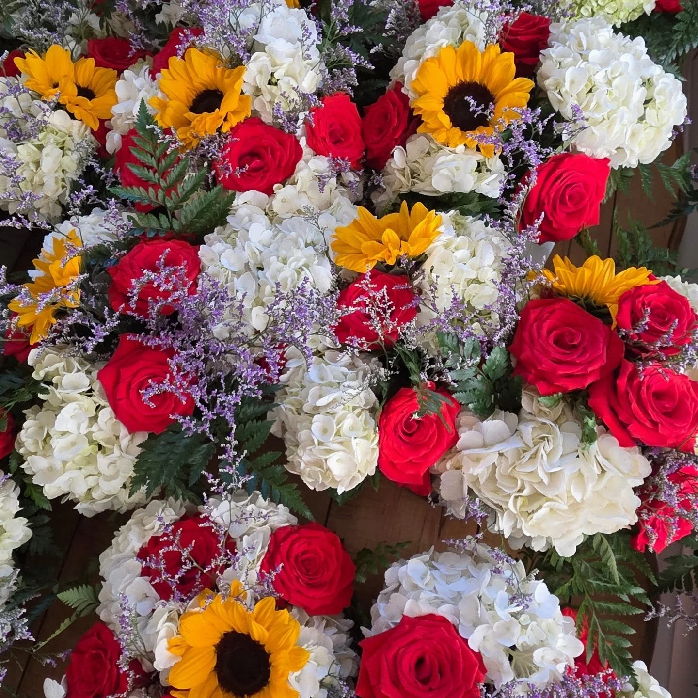 Such an honor to work with 29 Acres for a second year, designing centerpieces, running workshops for volunteers, and doing a few floral installations for their big gala. A little different from my usual client work but so much fun.
Wheeler Haus Desig