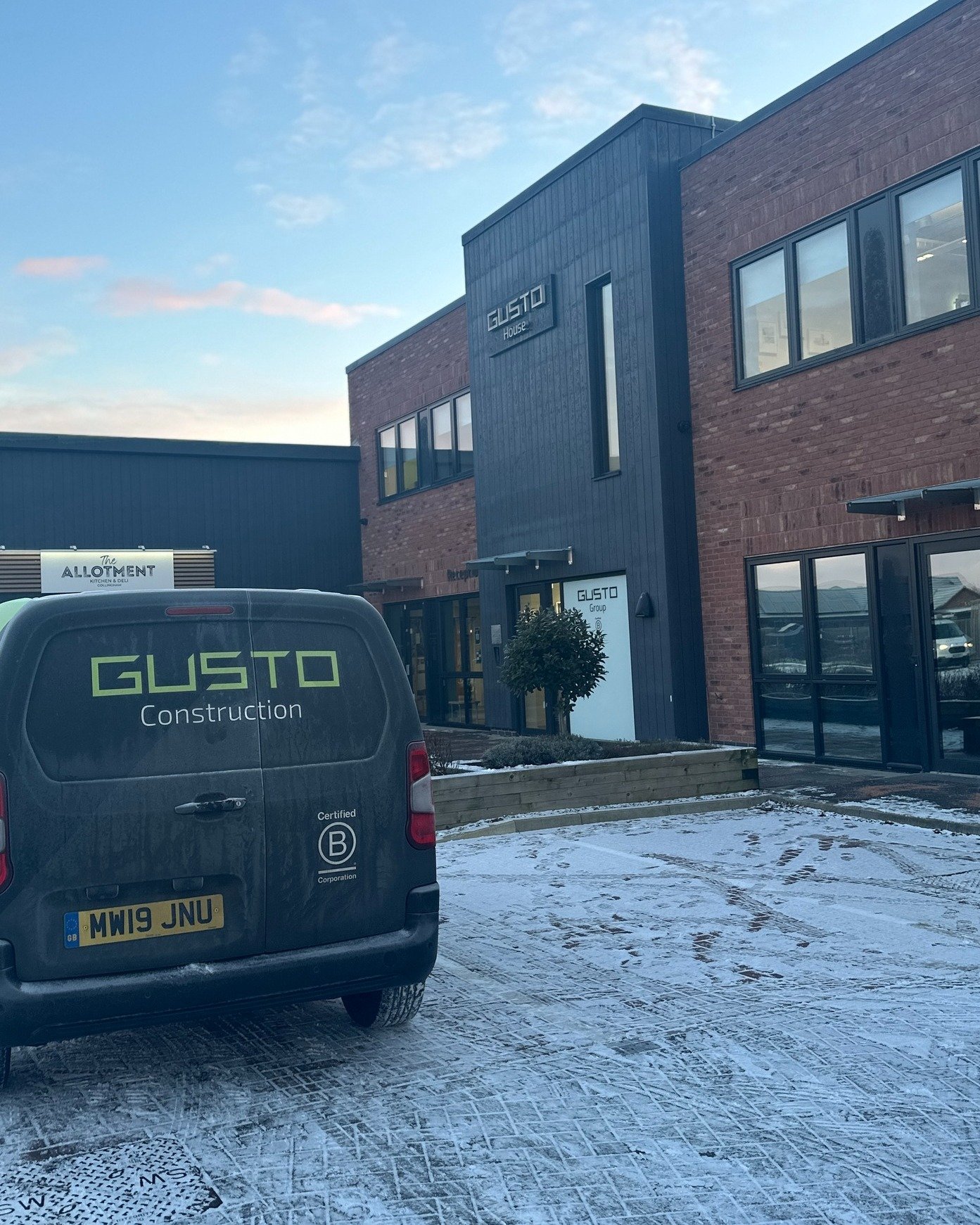 Happy New Year from Gusto House 🎉

We&rsquo;re looking forward to welcoming our community back and getting 2026 underway.

There&rsquo;s lots to be excited about and we can&rsquo;t wait to see what the months ahead bring.

If you&rsquo;re keen to se