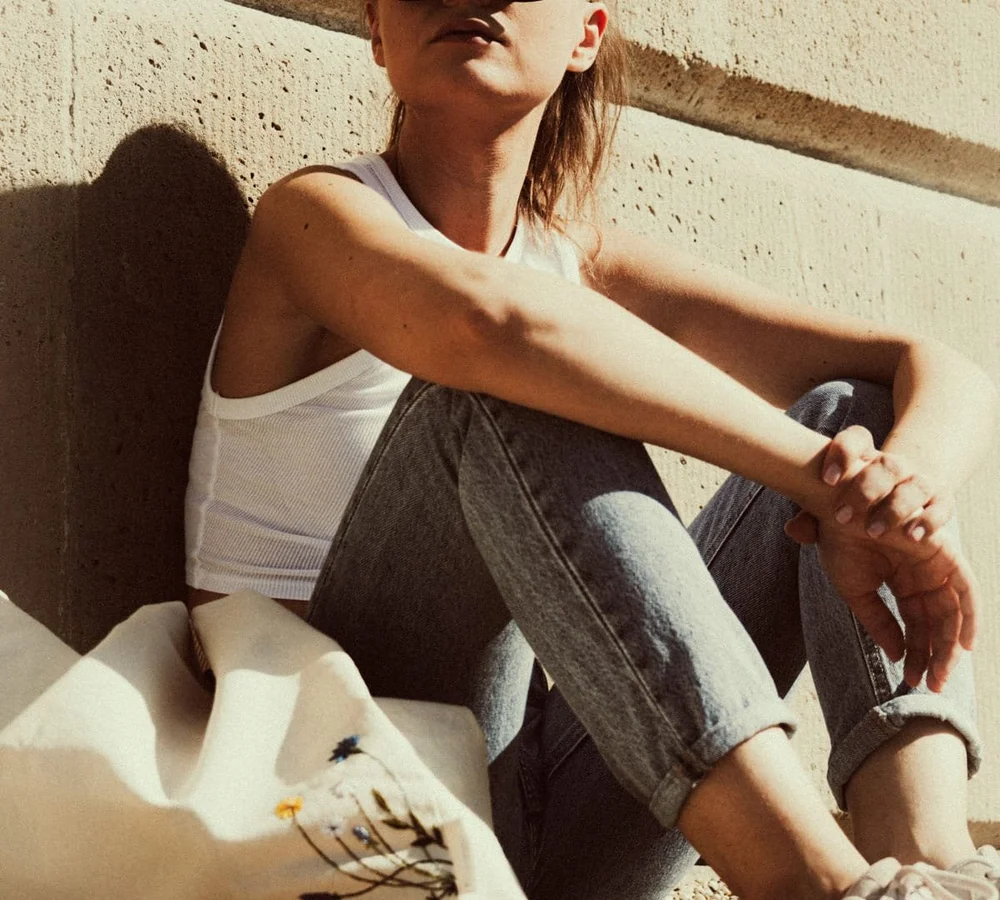 woman sitting and looking afar, portrait (Copy) (Copy)