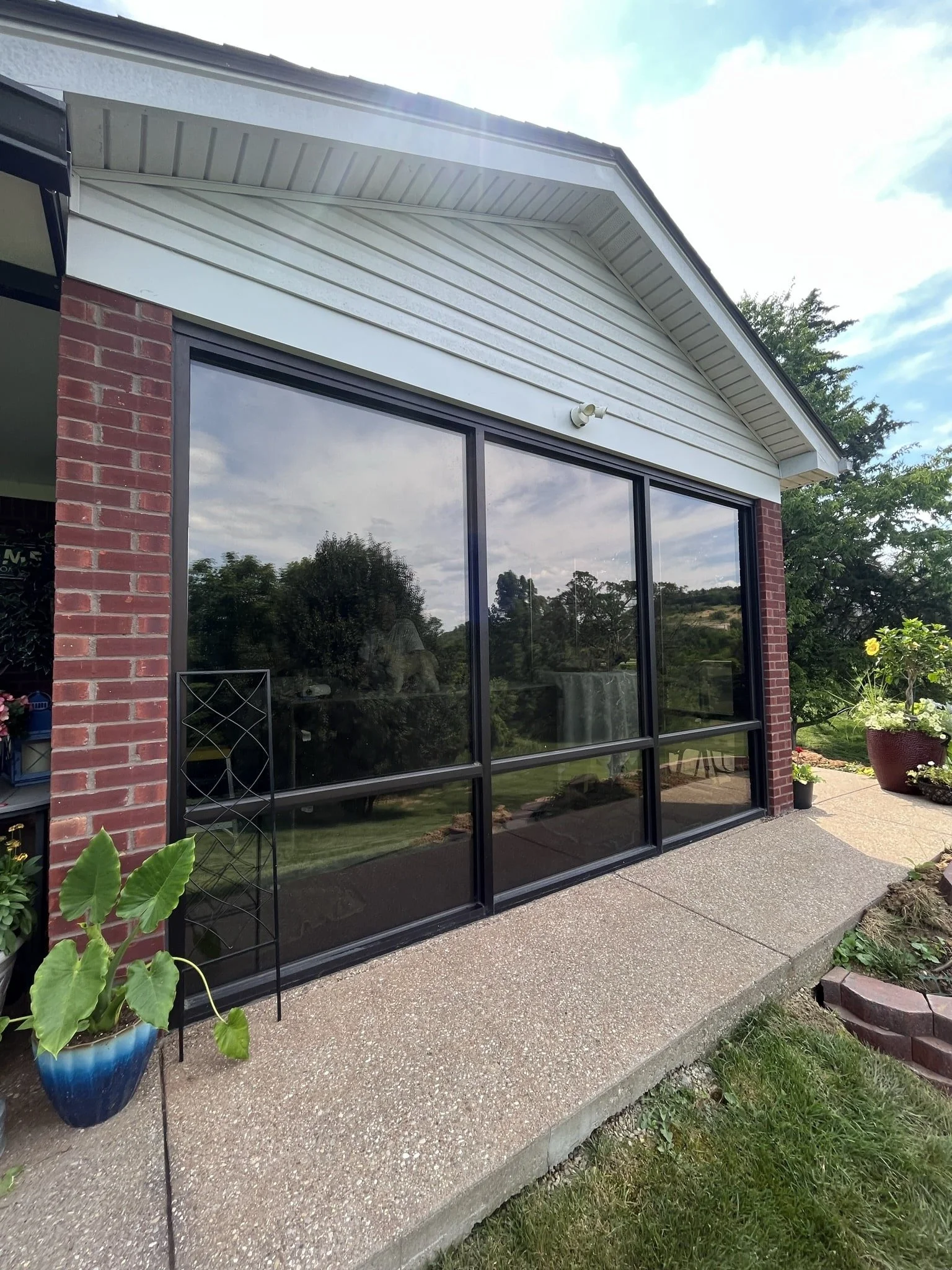 Home Window Tinting in Shepherdsville Ky.jpg