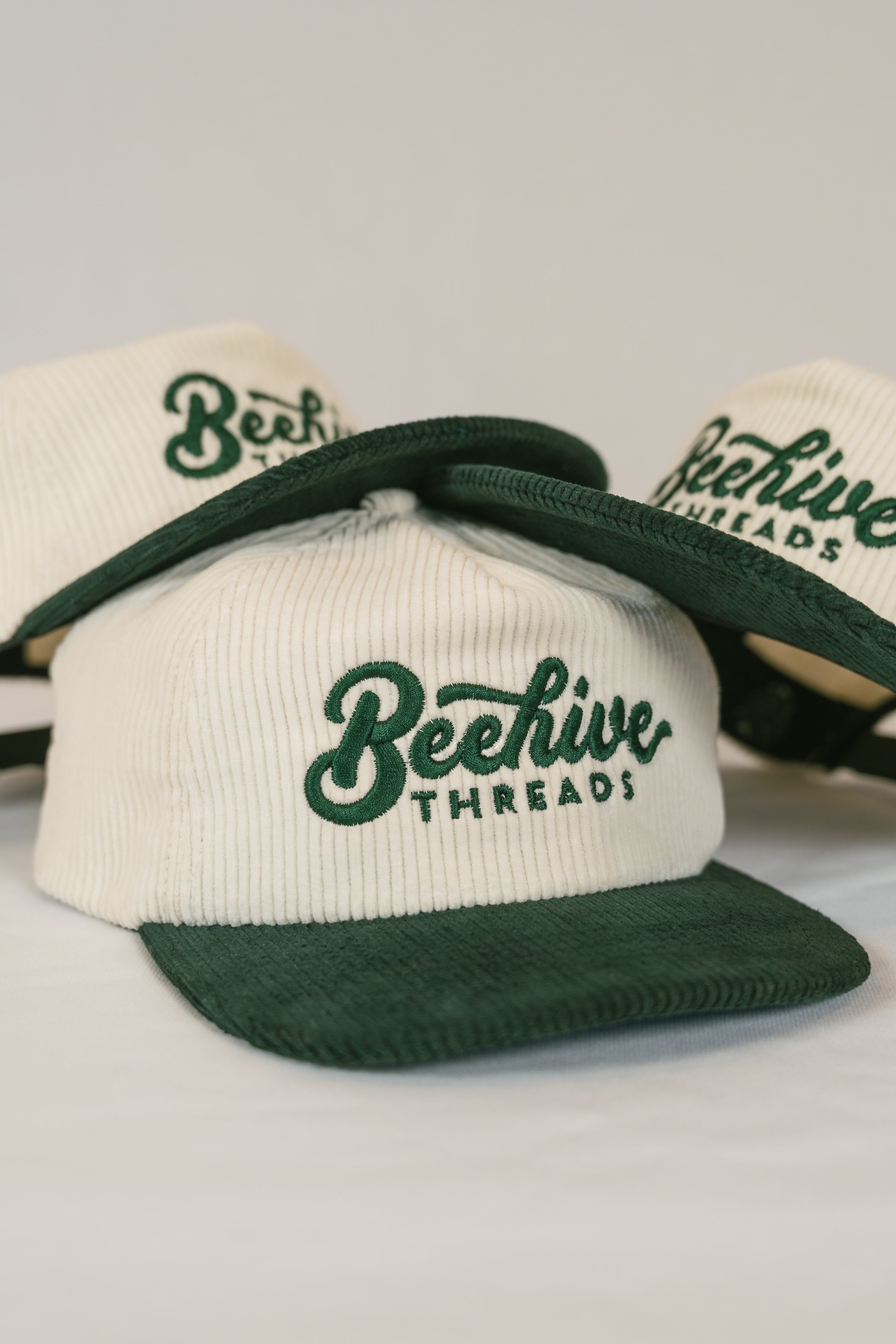 BeehiveThreads_Summer_01.jpg