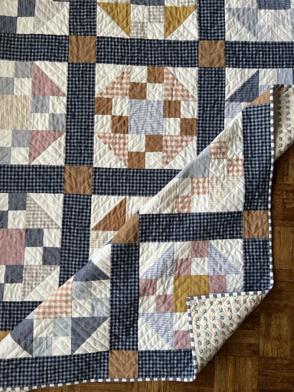 A scrappy fat quarter version of Prairie Queen Remix in assorted Essex linens