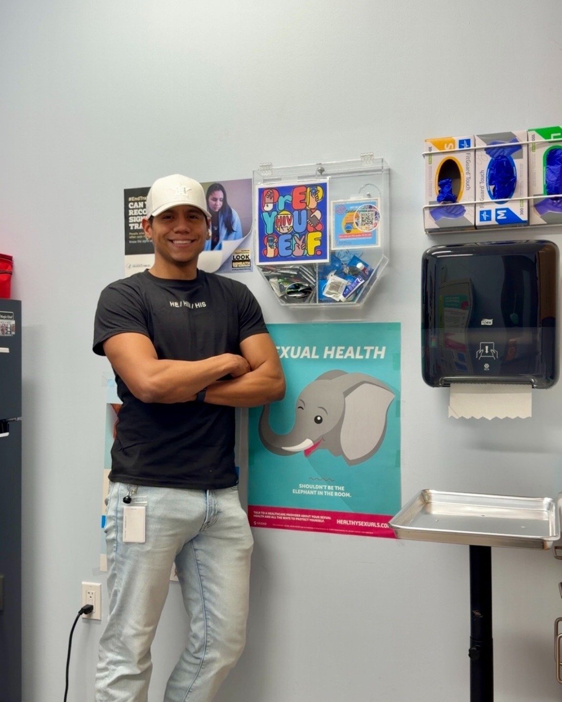 🌟Meet Alex!🌟

Job title : Outreach Specialist
With CBWF: Almost 2 years
Favorite Song: Folded by Kehlani.
Go-to Meal: Chipotle's double protein chicken bowl.
What do you love most about your job? Making  sexual health care more accessible and less 